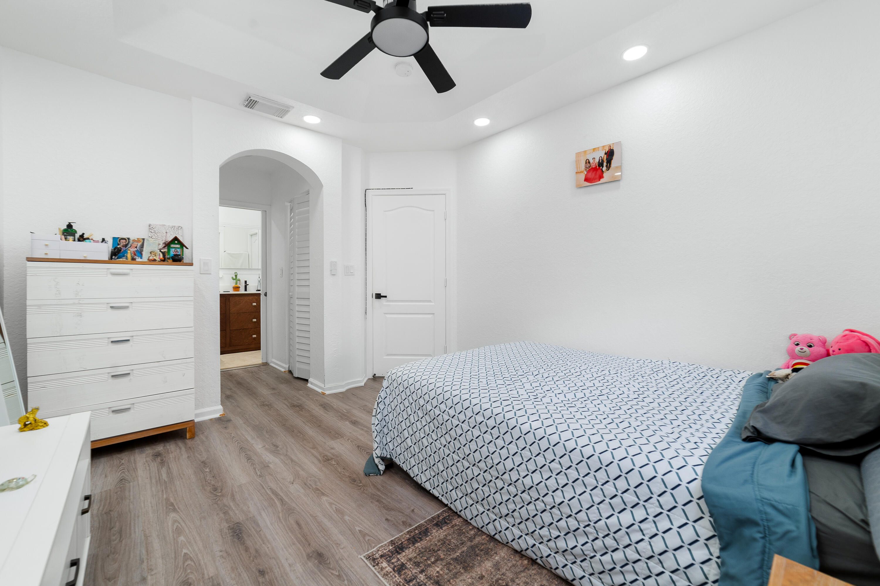 21105 NW 14th #4, Miami Gardens FL 33169