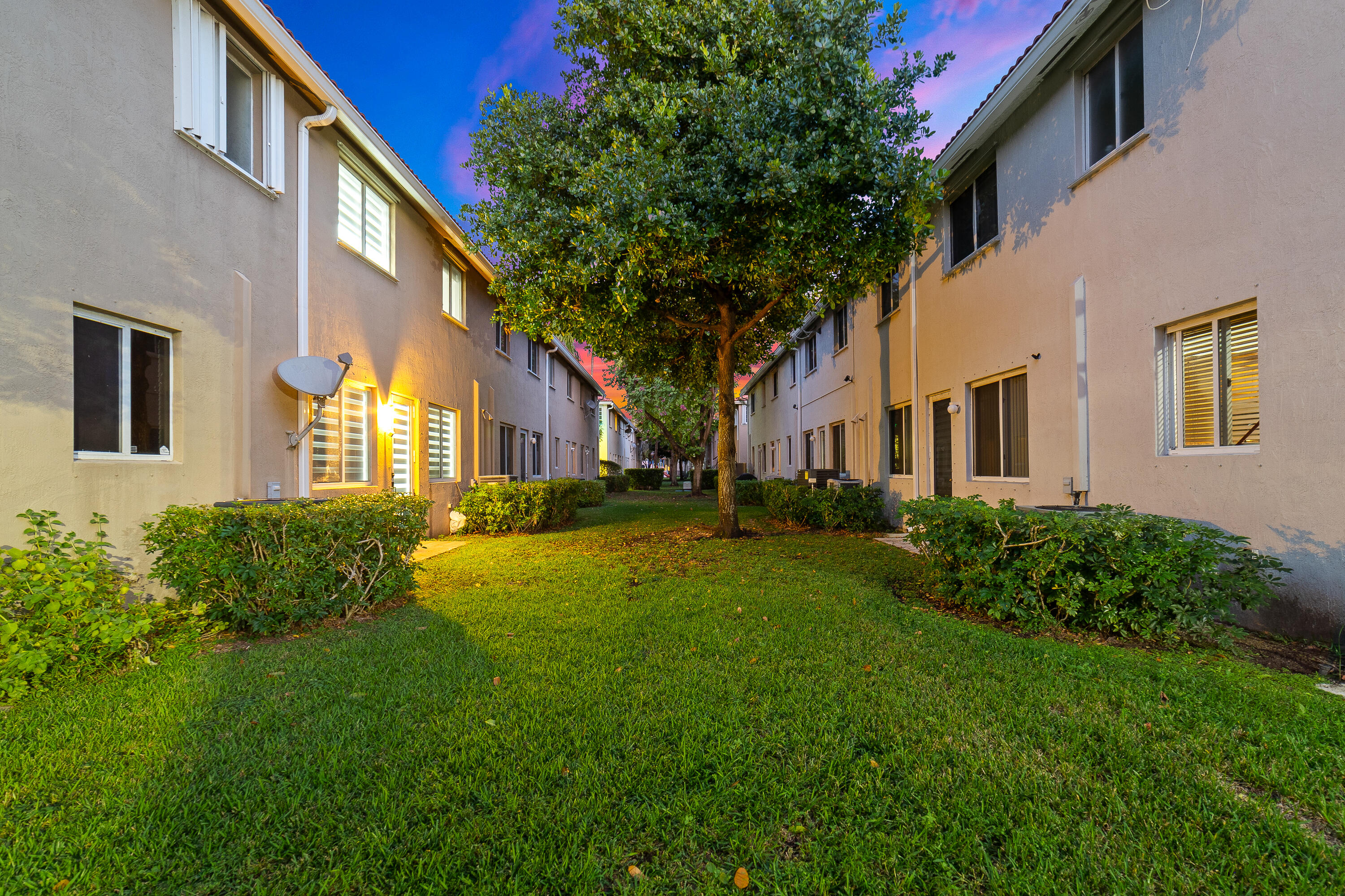 21105 NW 14th #4, Miami Gardens FL 33169