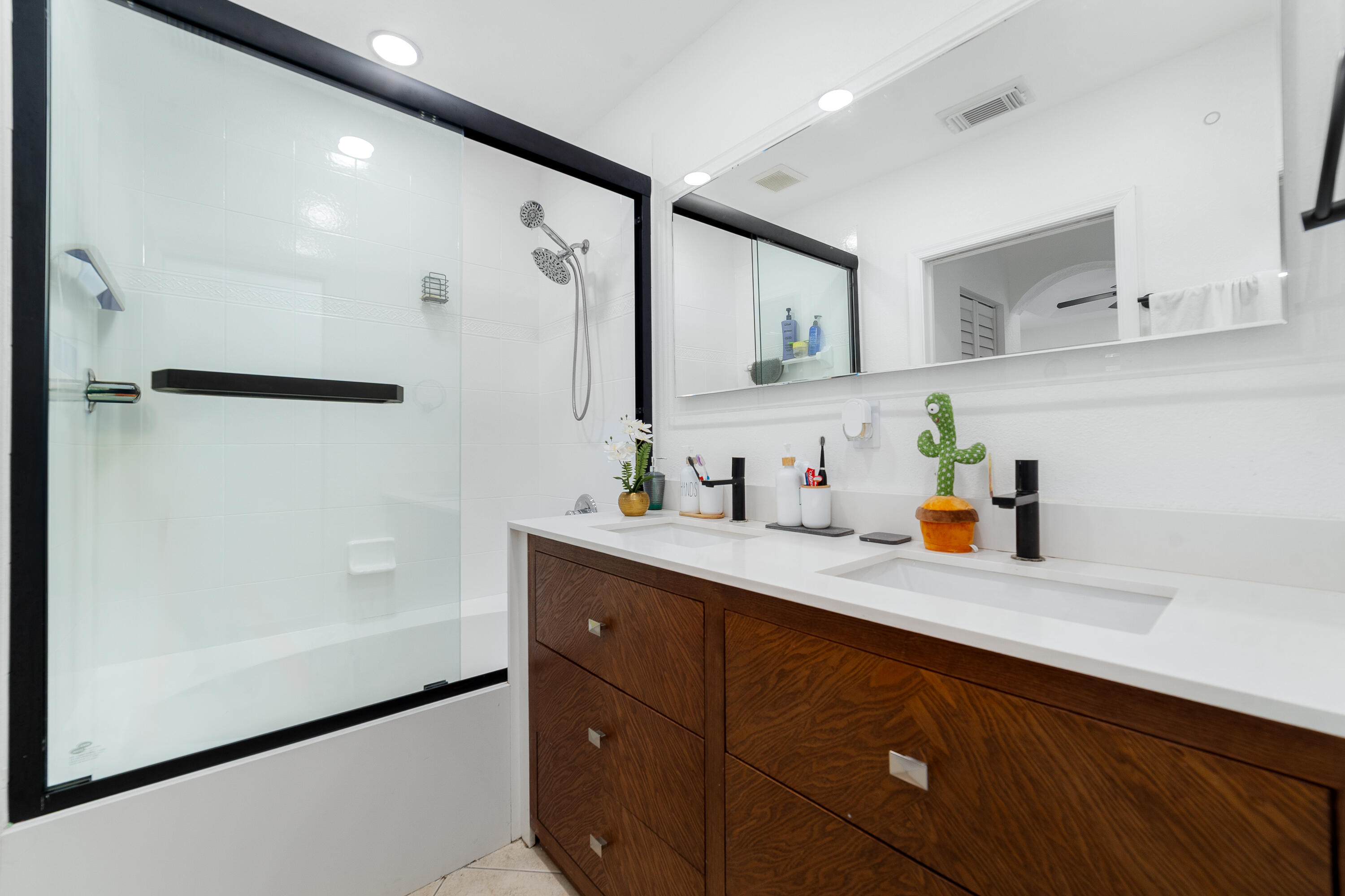 21105 NW 14th #4, Miami Gardens FL 33169