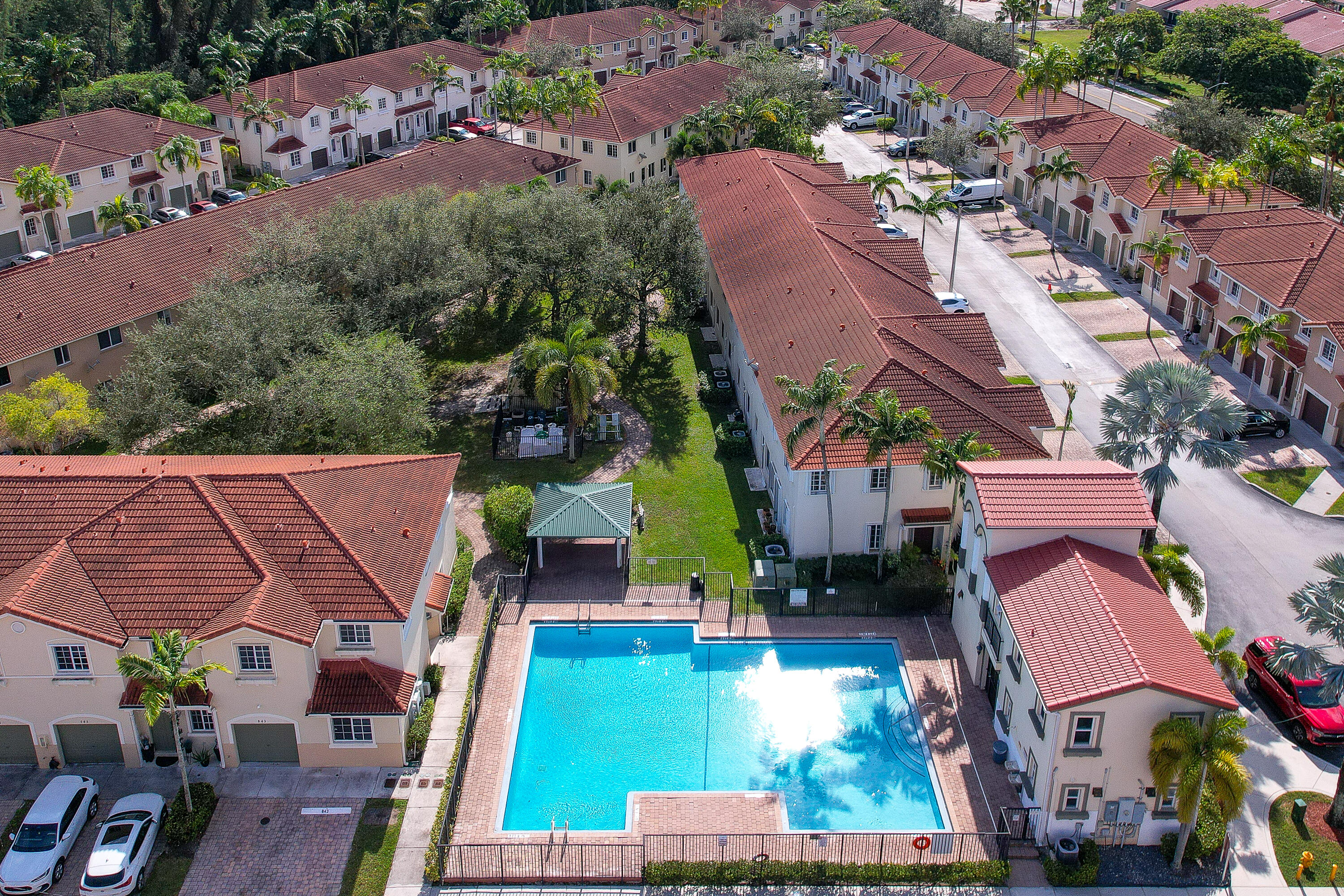 21105 NW 14th #4, Miami Gardens FL 33169