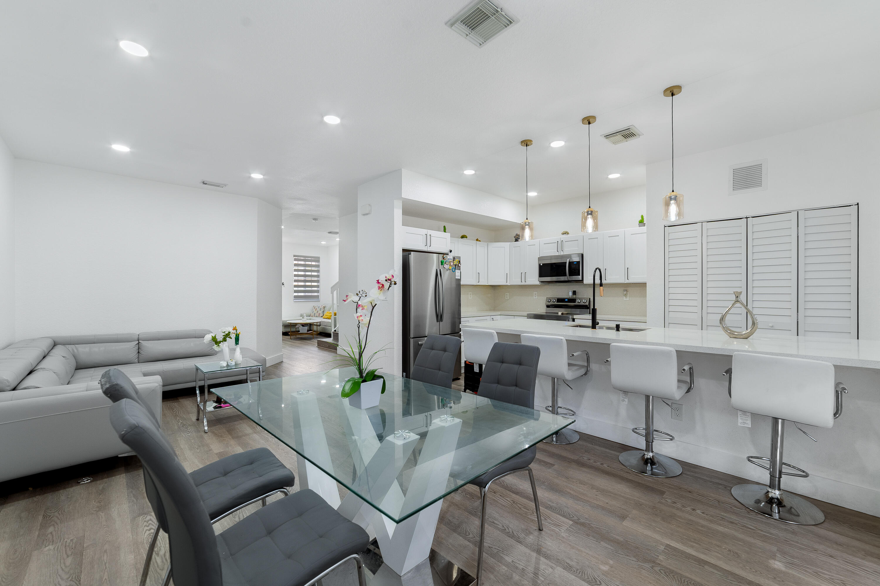 21105 NW 14th #4, Miami Gardens FL 33169