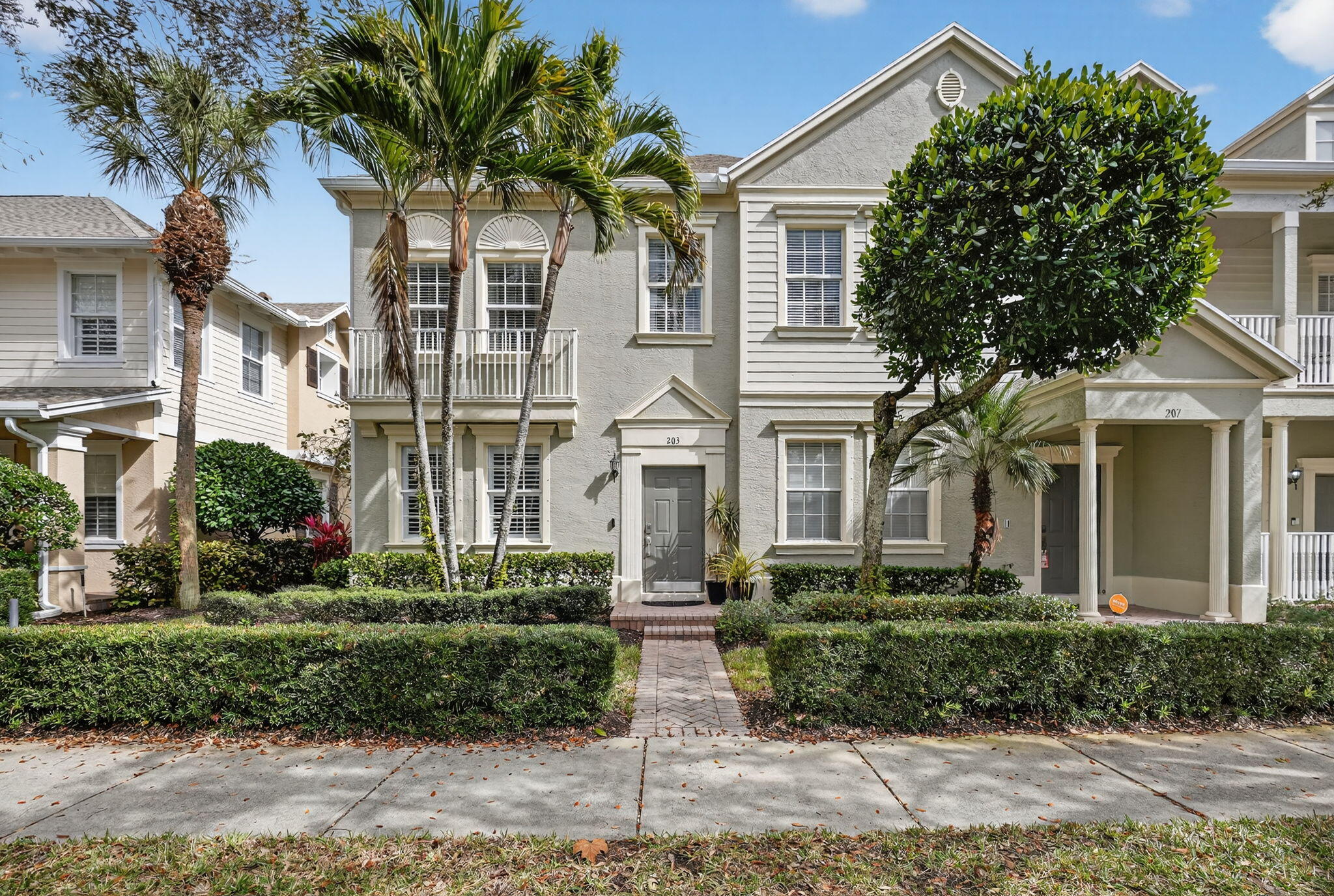203 E Thatch Palm, Jupiter FL 33458
