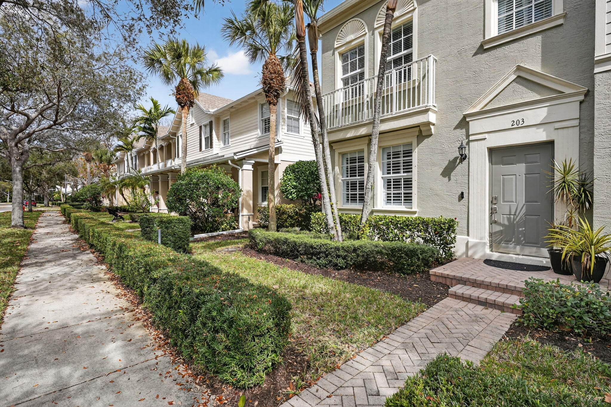 203 E Thatch Palm, Jupiter FL 33458