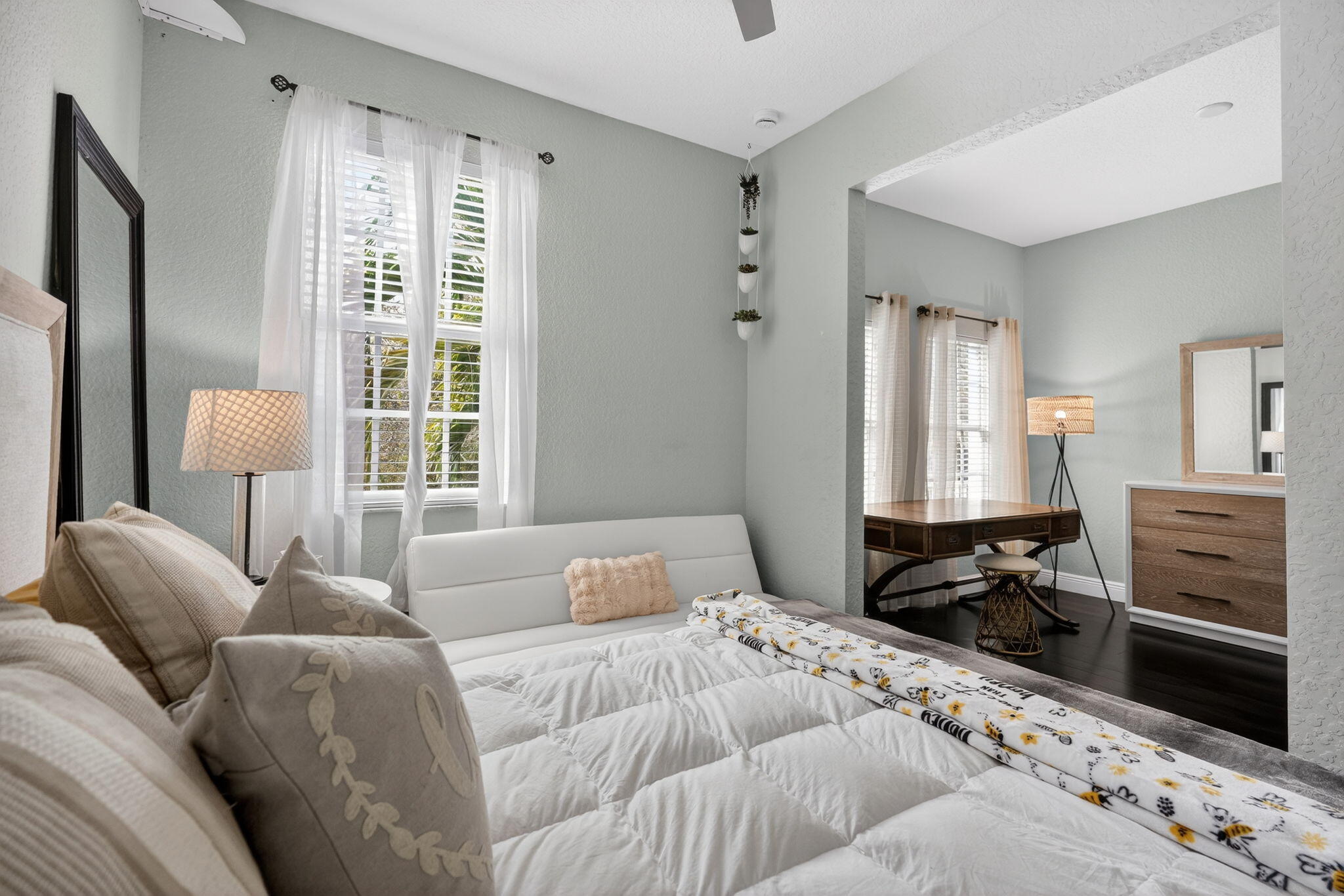 203 E Thatch Palm, Jupiter FL 33458