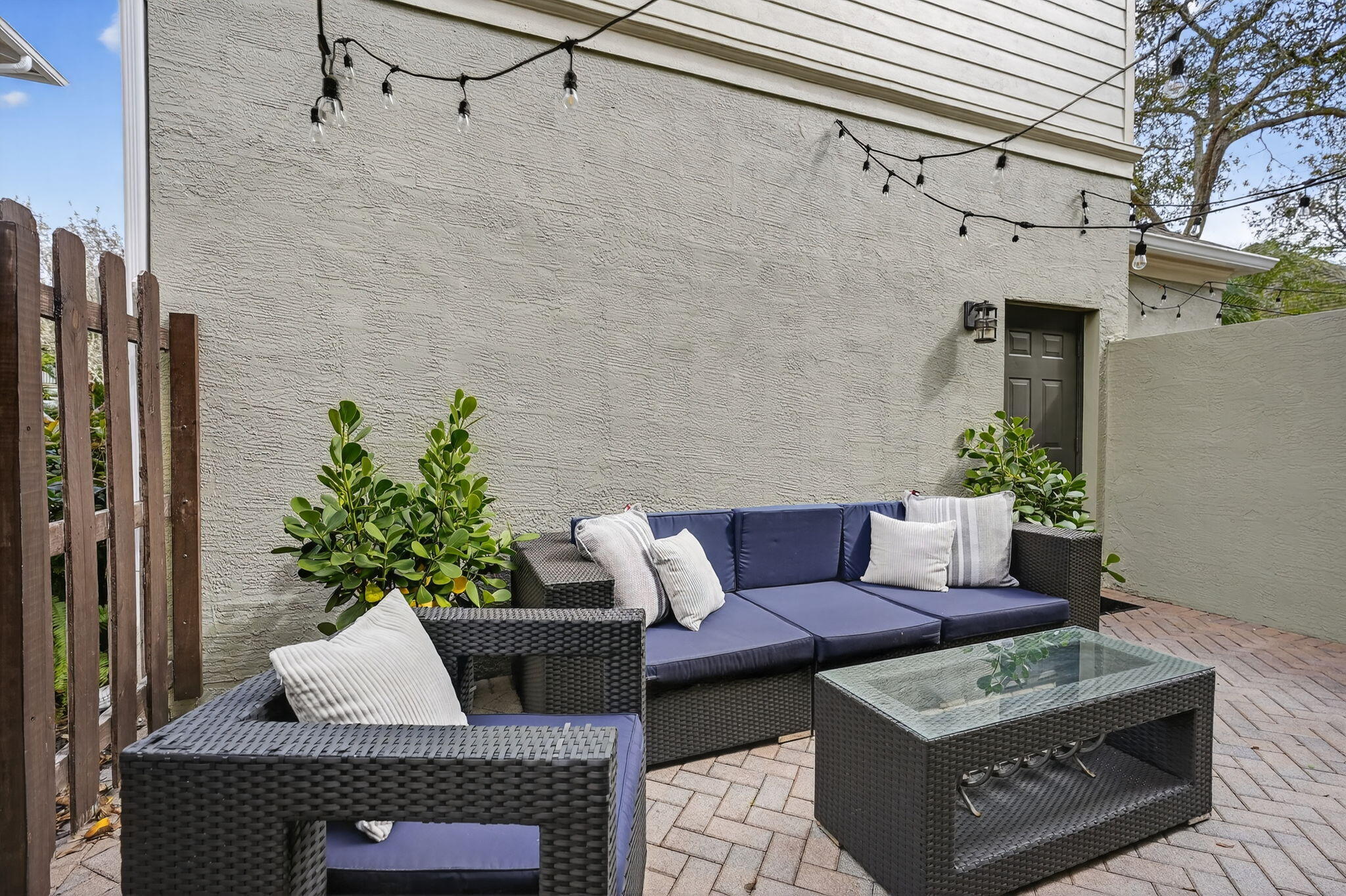 203 E Thatch Palm, Jupiter FL 33458