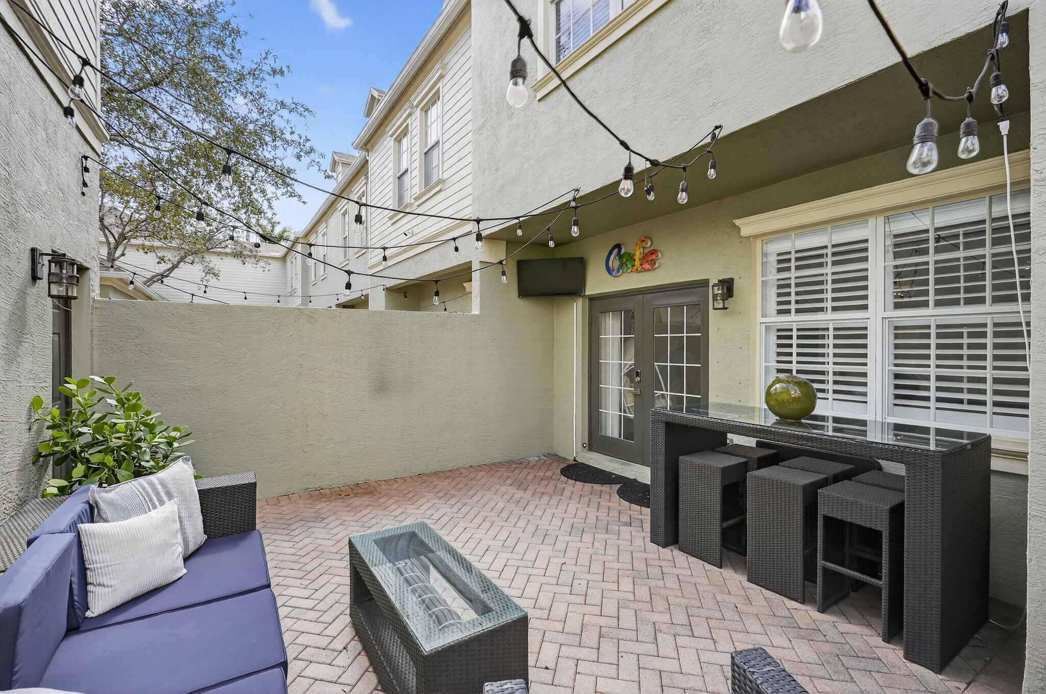 203 E Thatch Palm, Jupiter FL 33458