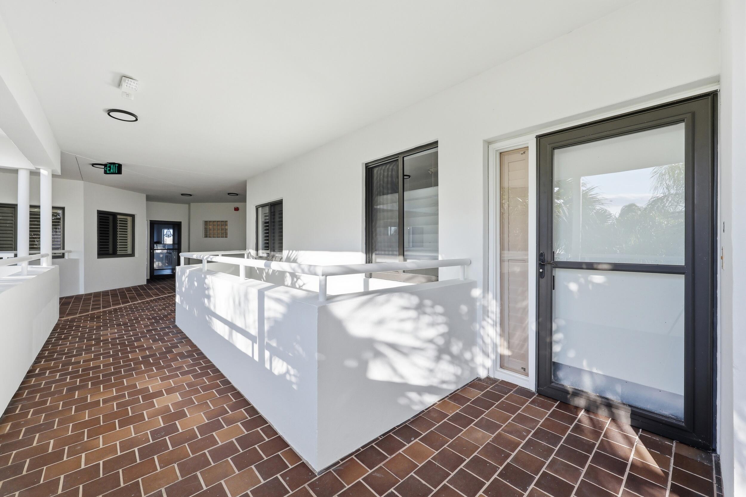 200 Waterway #307, Tequesta FL 33469