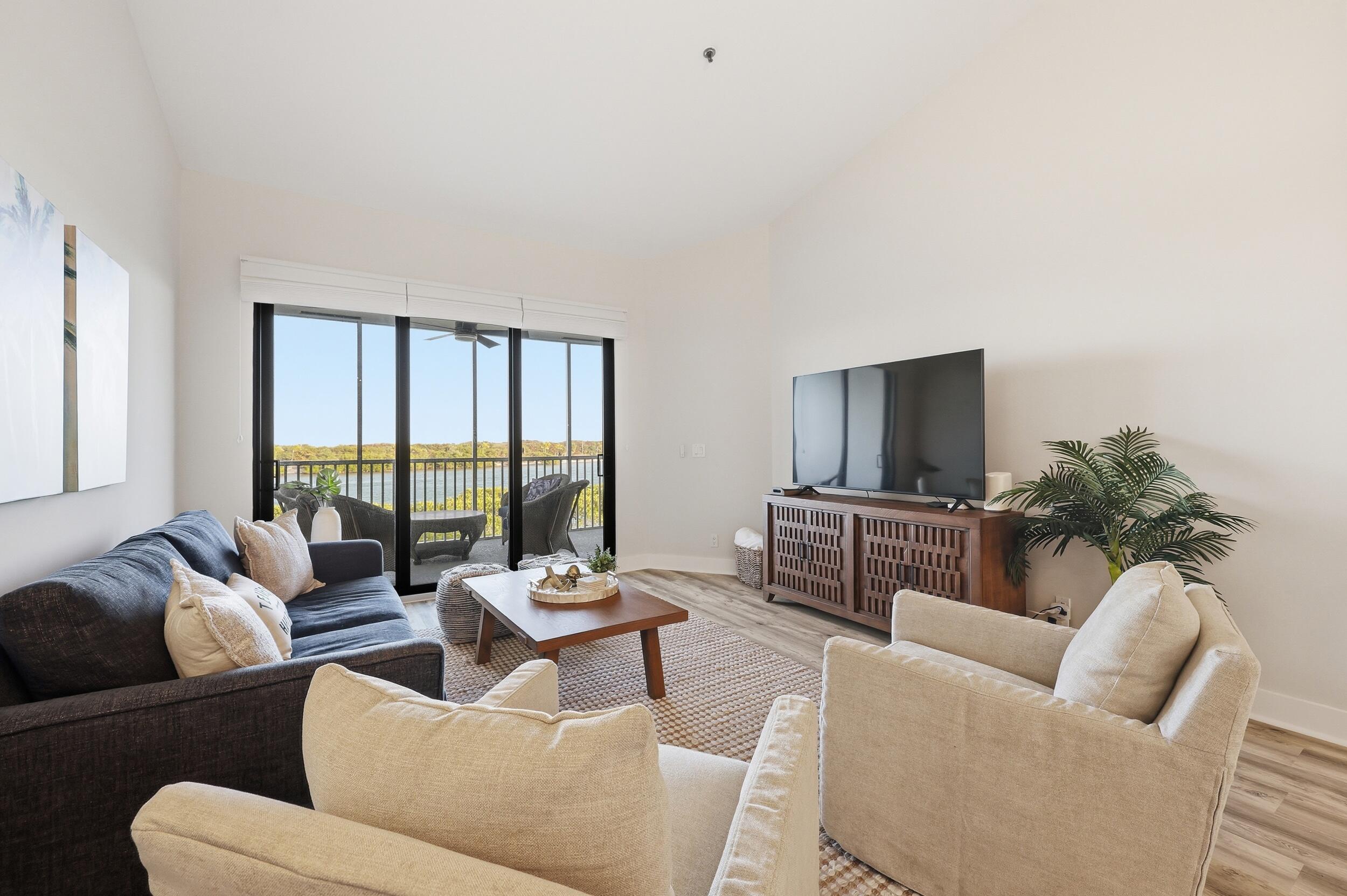 200 Waterway #307, Tequesta FL 33469