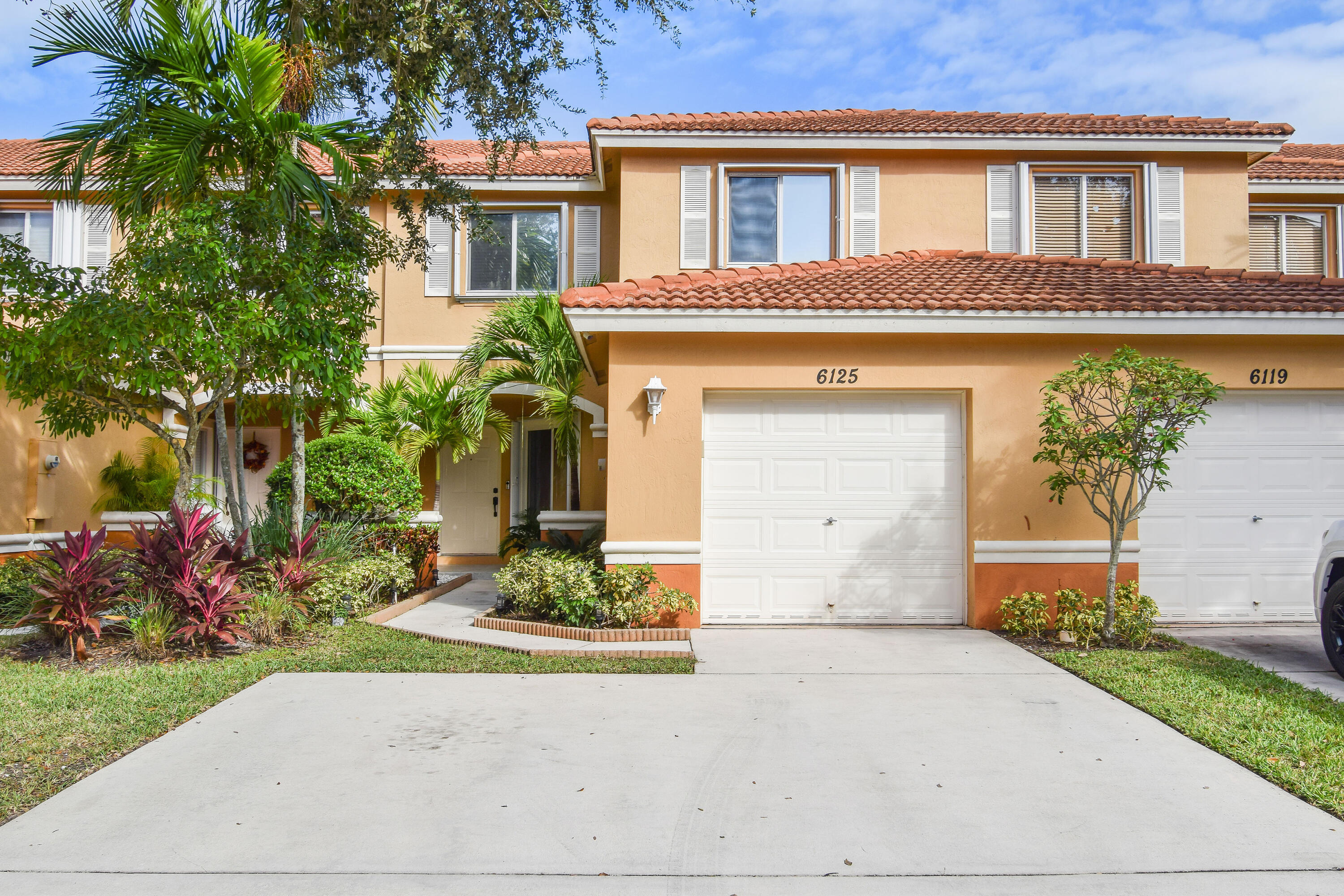 6125 Eaton, West Palm Beach FL 33411