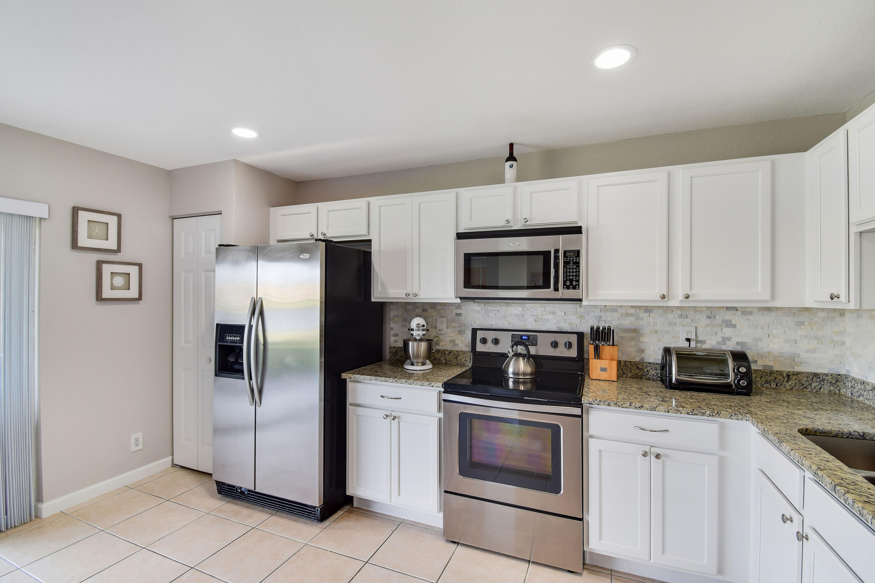 6125 Eaton, West Palm Beach FL 33411