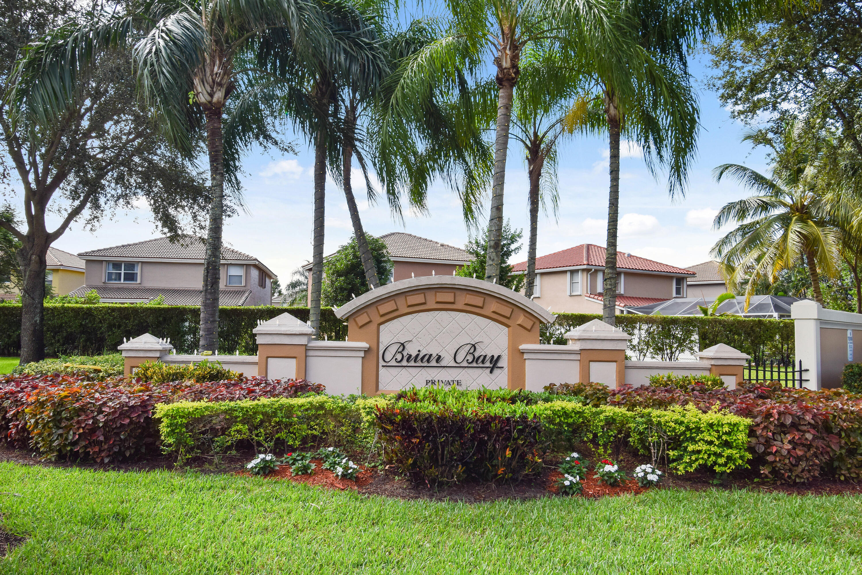 6125 Eaton, West Palm Beach FL 33411