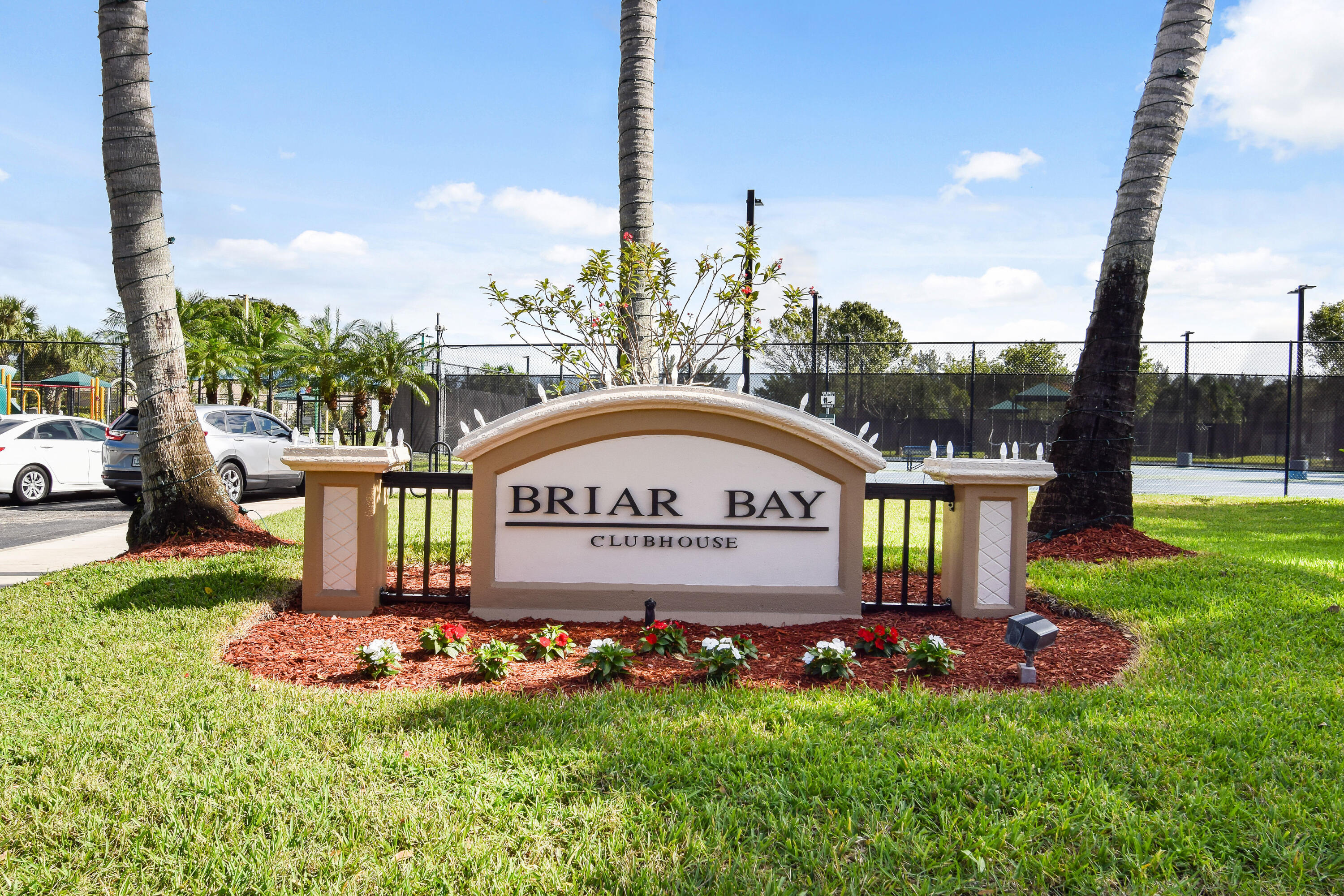 6125 Eaton, West Palm Beach FL 33411