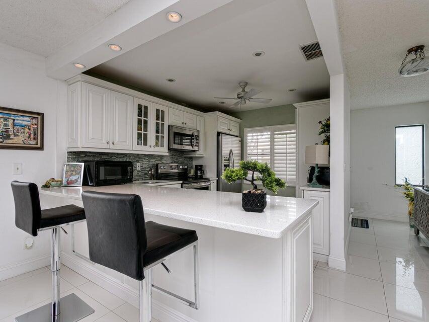 9264 Vista Del Lago #24-i, Boca Raton FL 33428
