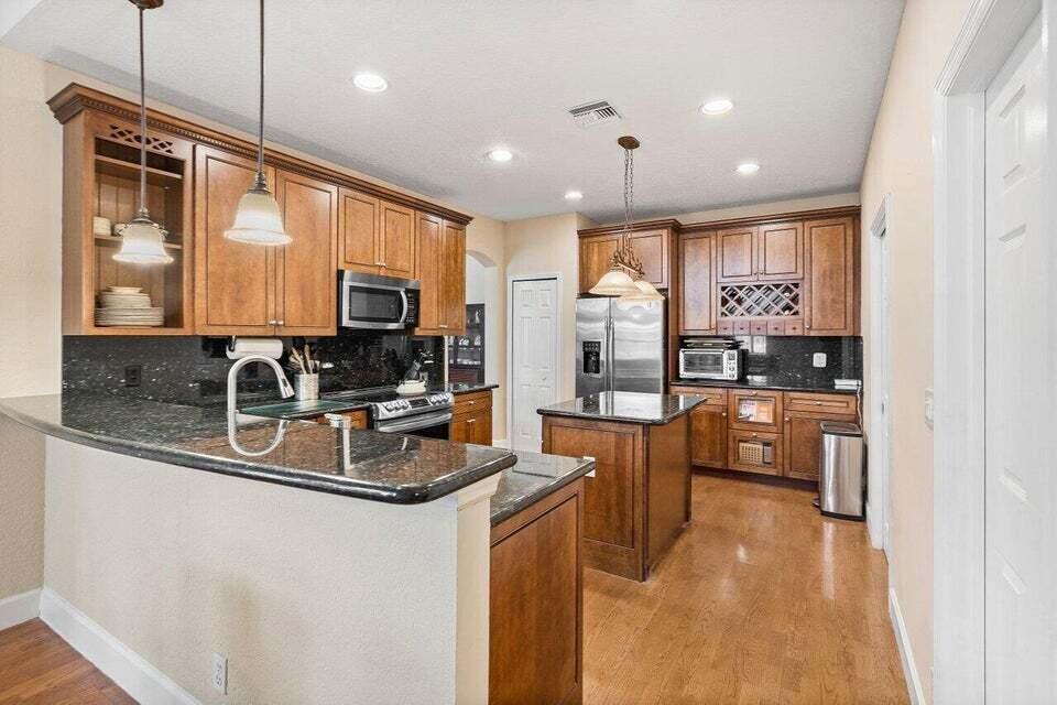 12437 Antille, Boca Raton FL 33428