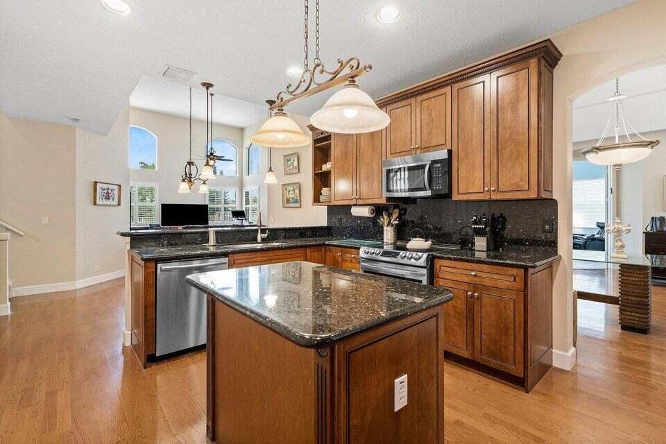 12437 Antille, Boca Raton FL 33428