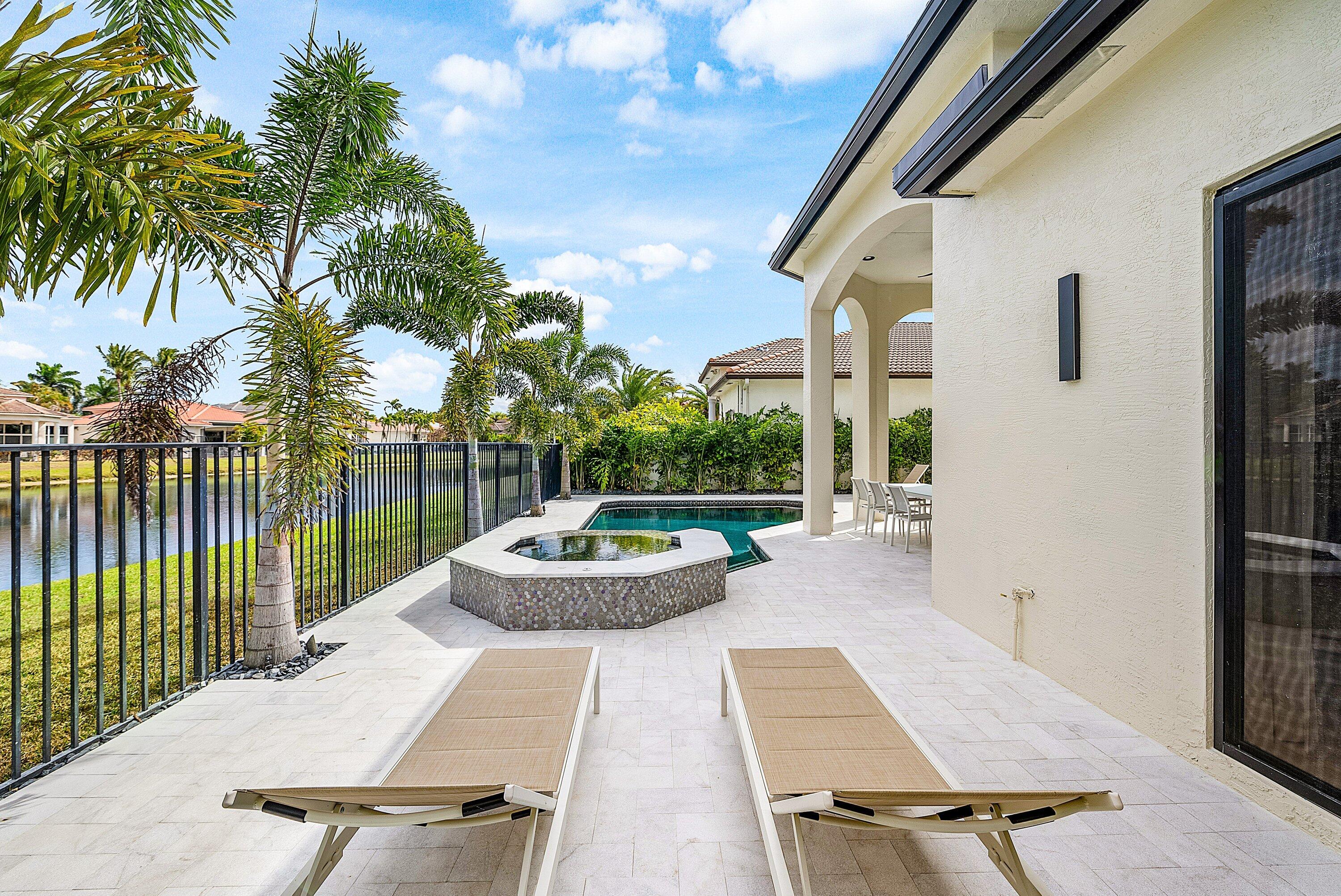 17760 Villa Club, Boca Raton FL 33496