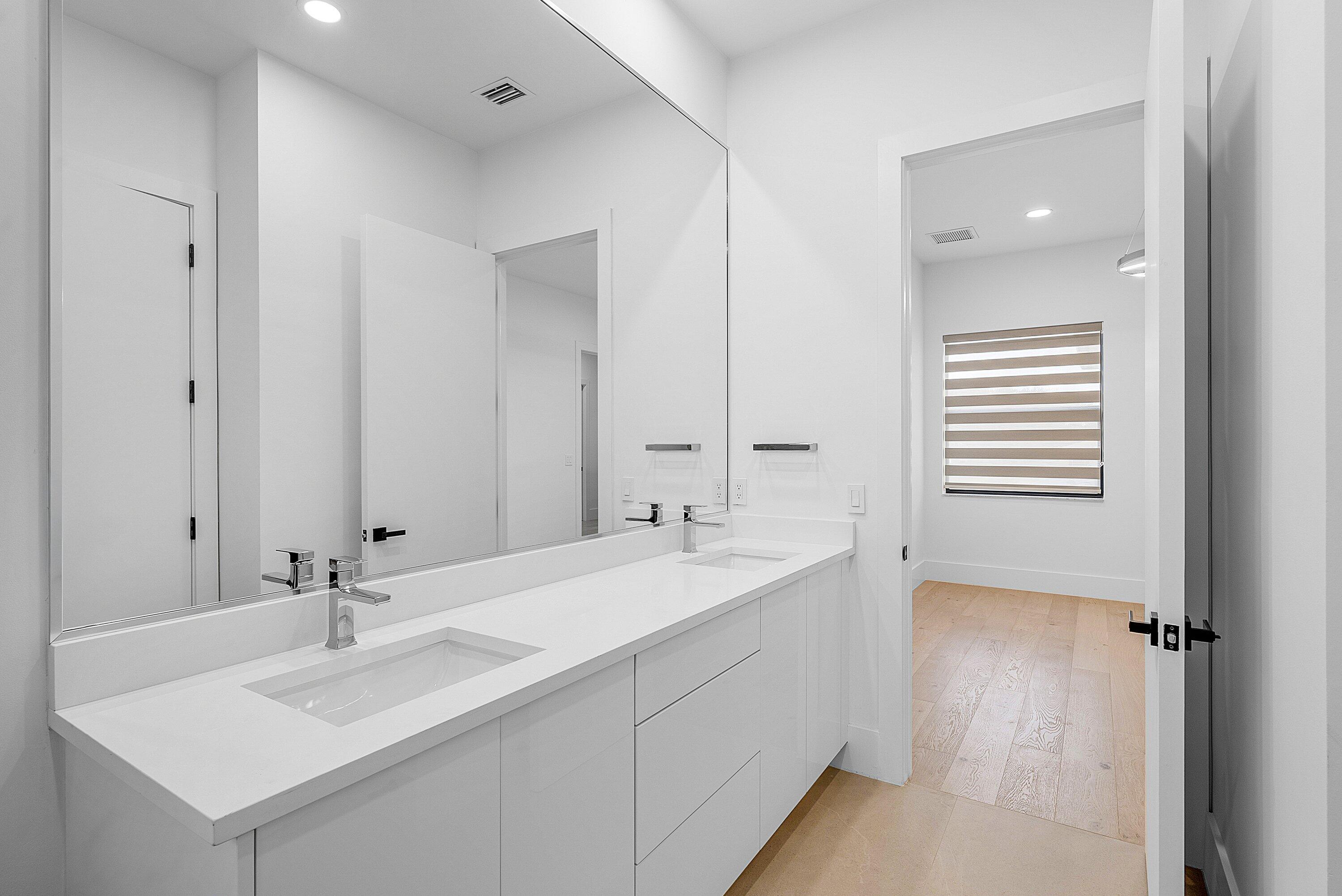 17760 Villa Club, Boca Raton FL 33496