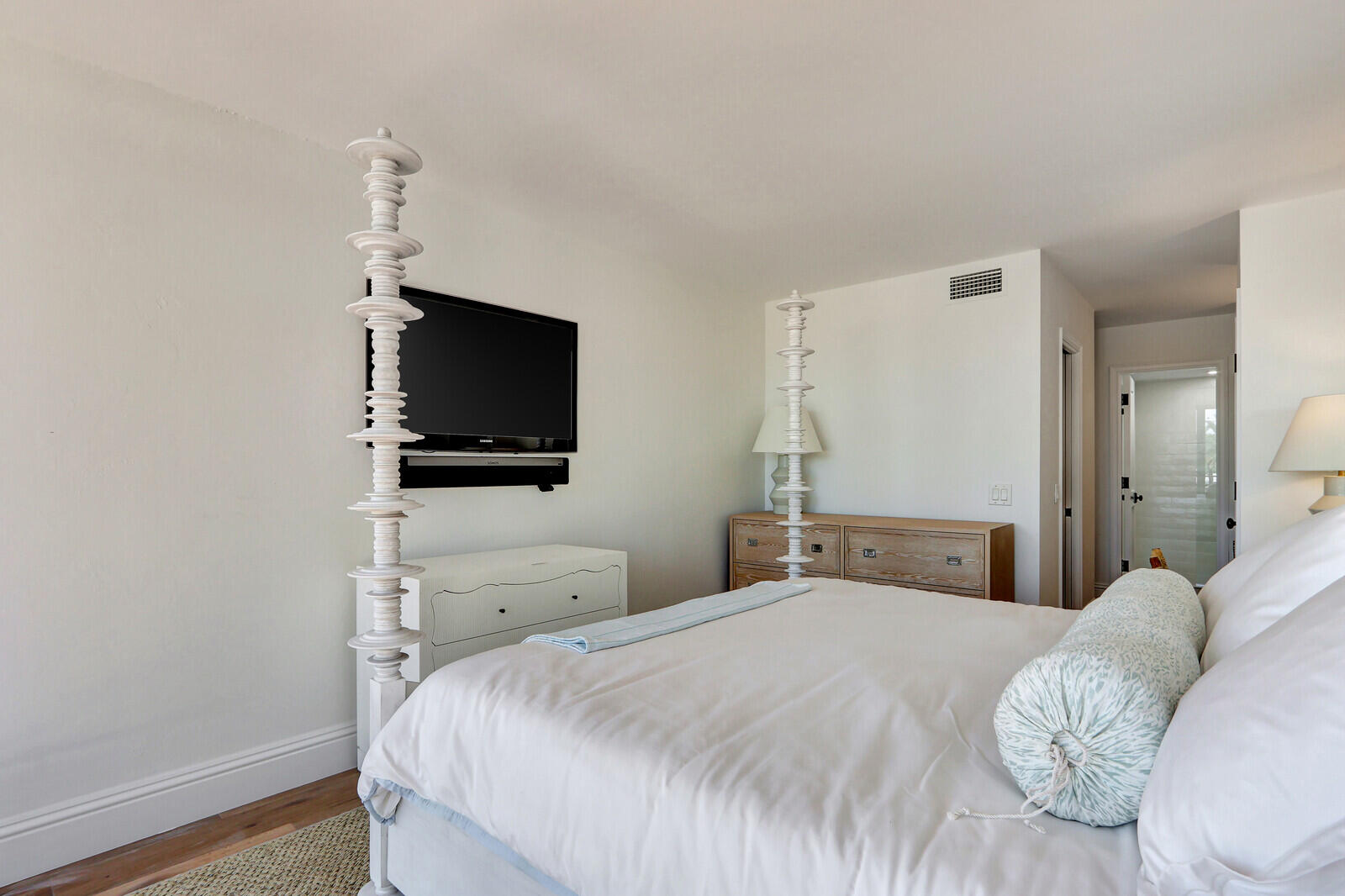 225 Beach #204, Tequesta FL 33469