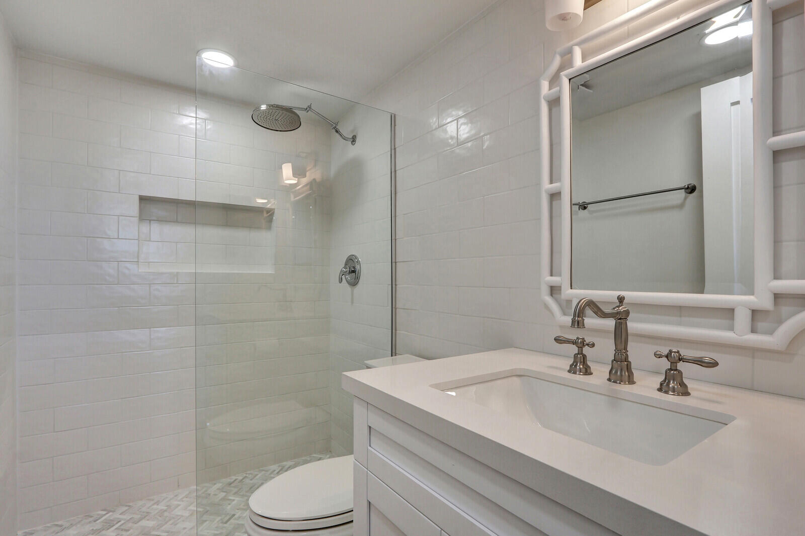 225 Beach #204, Tequesta FL 33469
