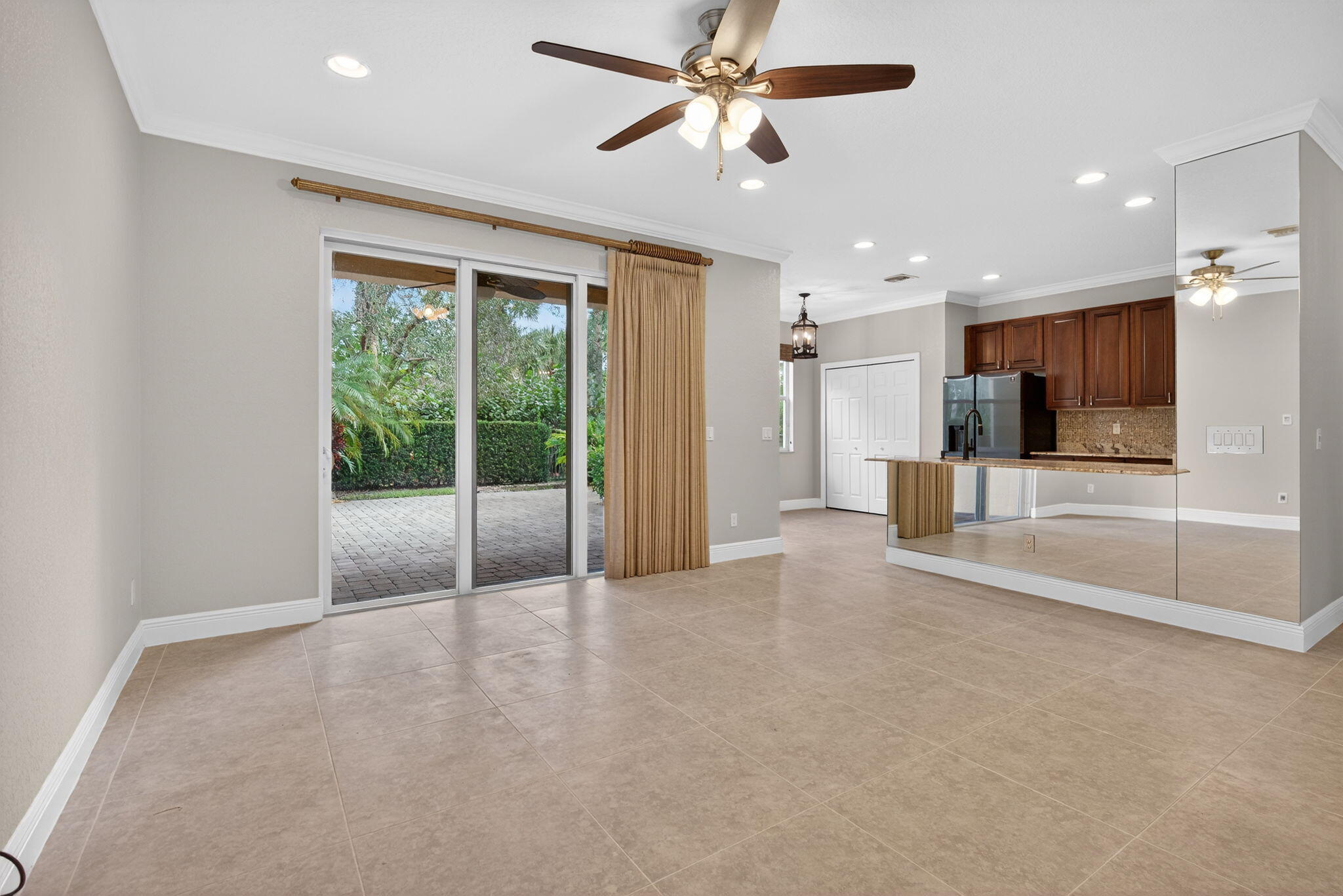 5072 Dulce, Palm Beach Gardens FL 33418