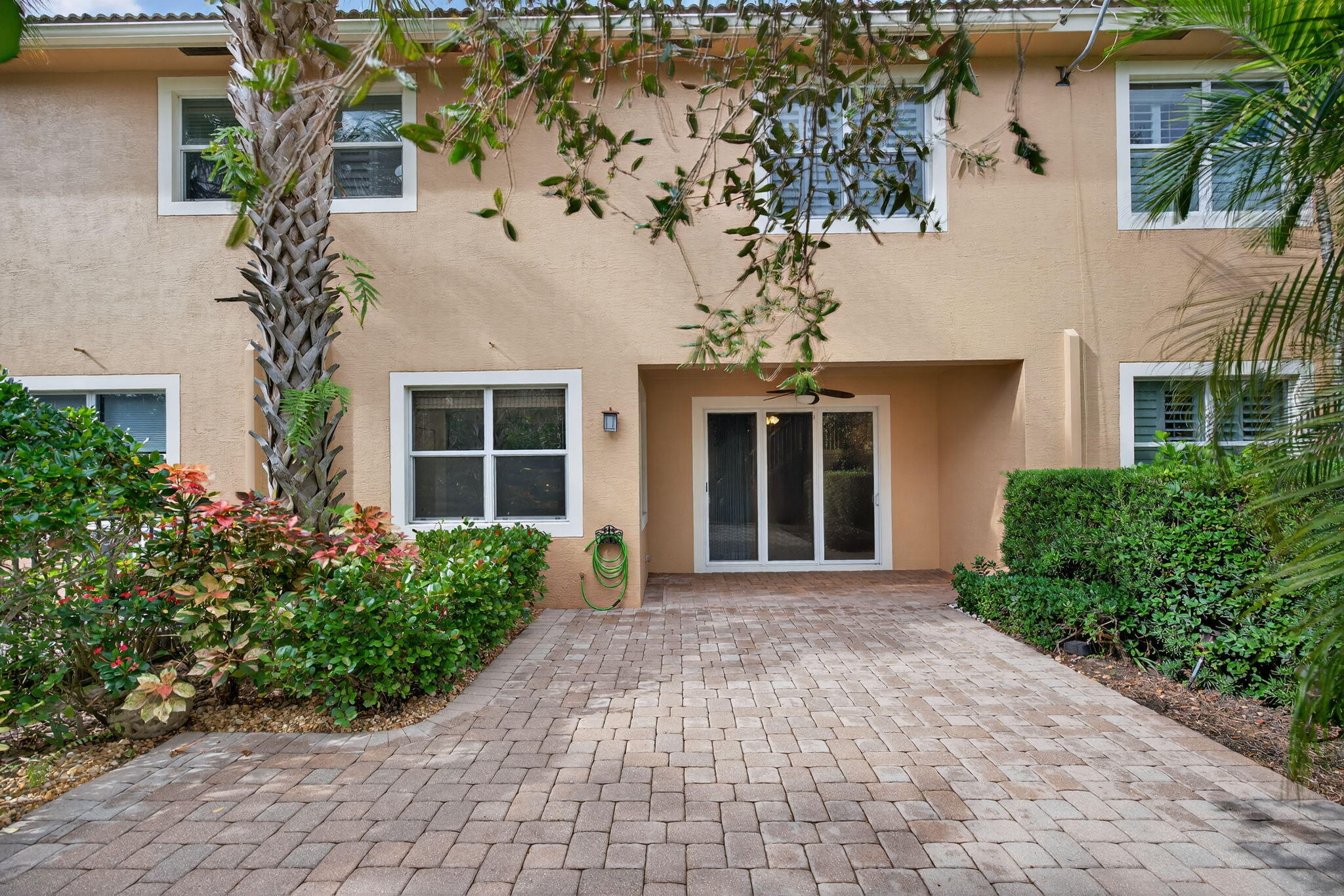 5072 Dulce, Palm Beach Gardens FL 33418