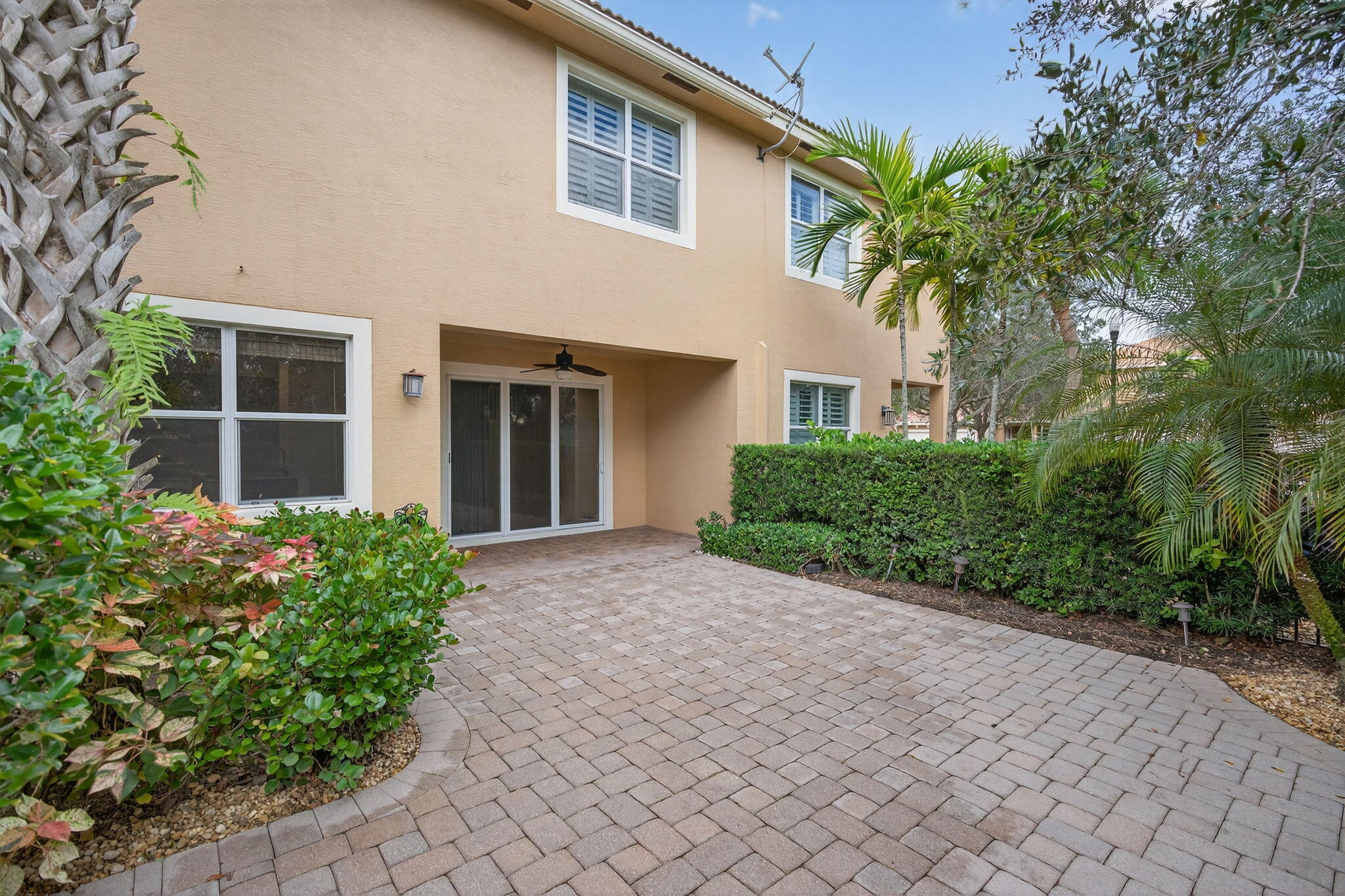 5072 Dulce, Palm Beach Gardens FL 33418