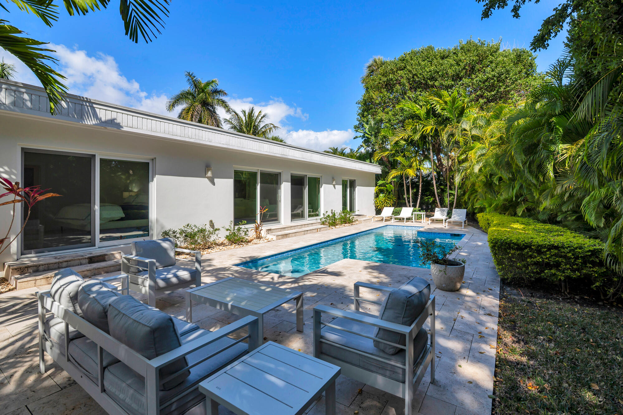 1386 S Atlantic, Lantana FL 33462