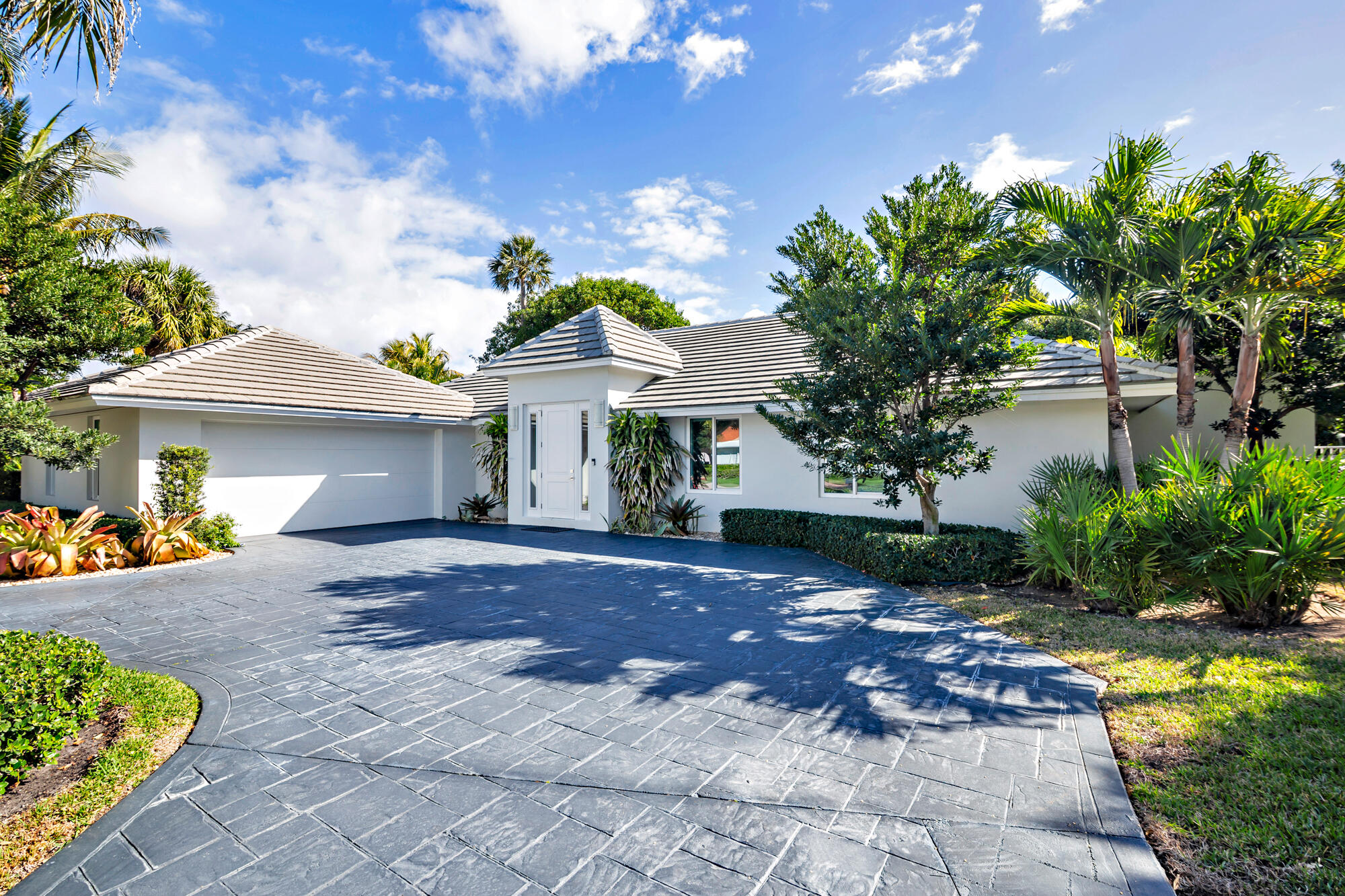 1386 S Atlantic, Lantana FL 33462