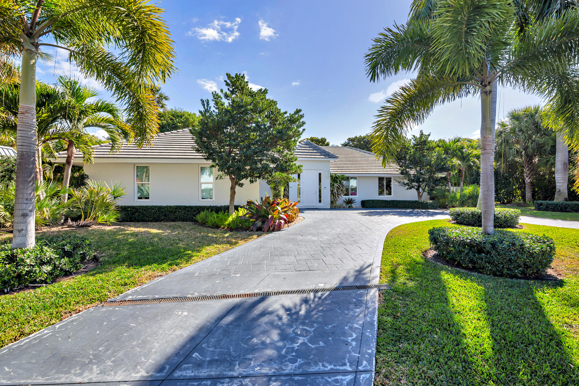 1386 S Atlantic, Lantana FL 33462