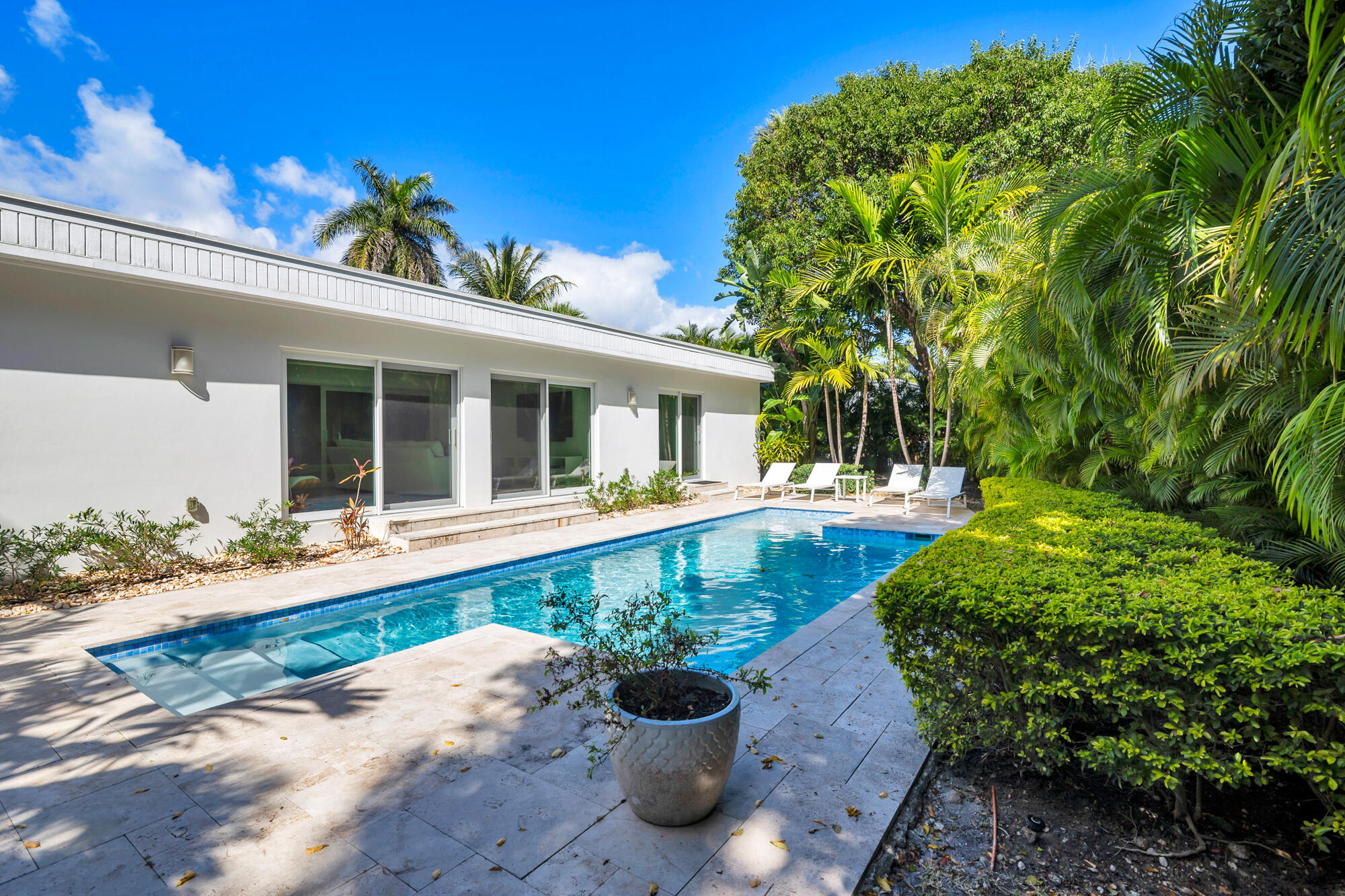 1386 S Atlantic, Lantana FL 33462