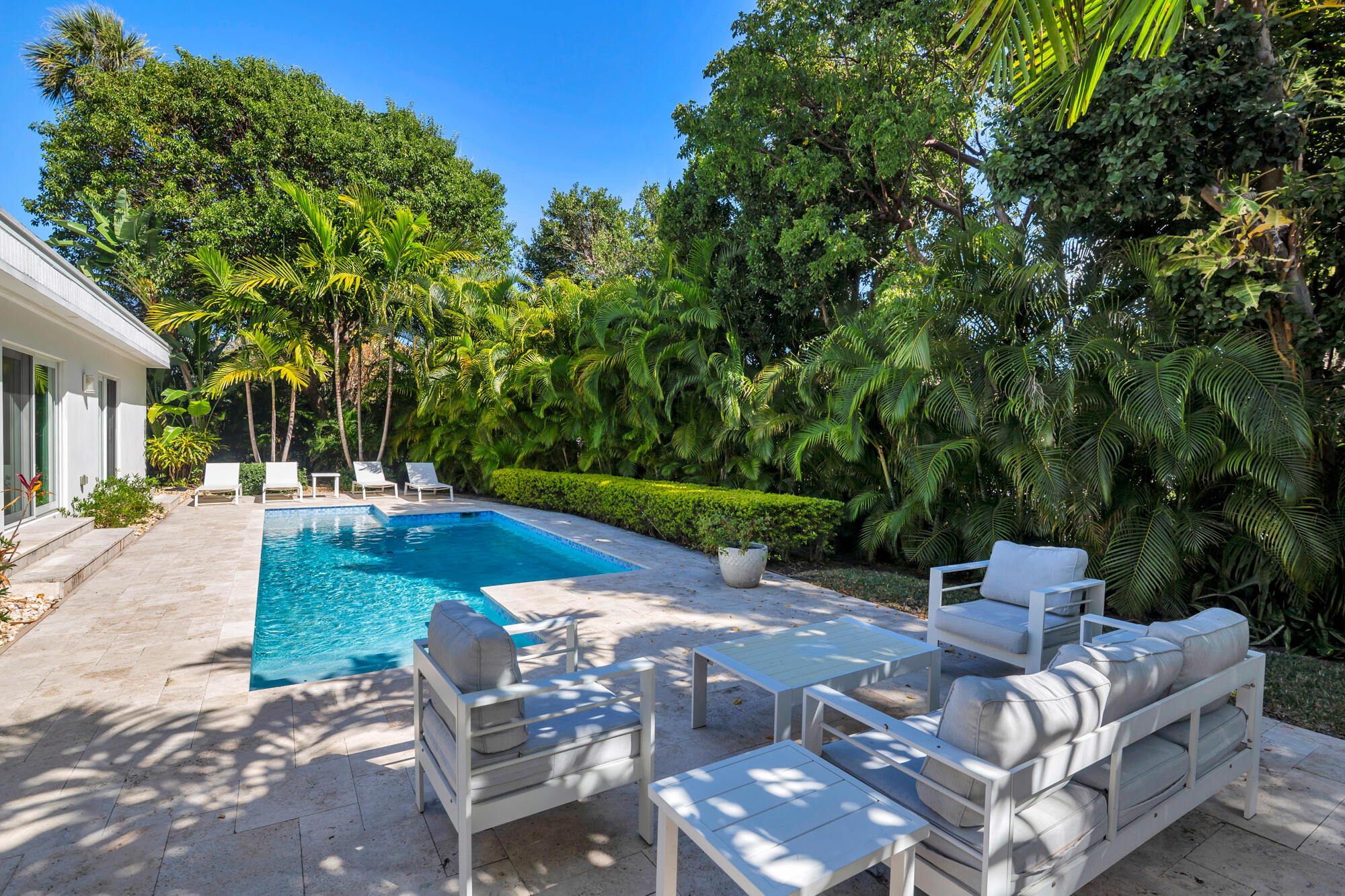 1386 S Atlantic, Lantana FL 33462
