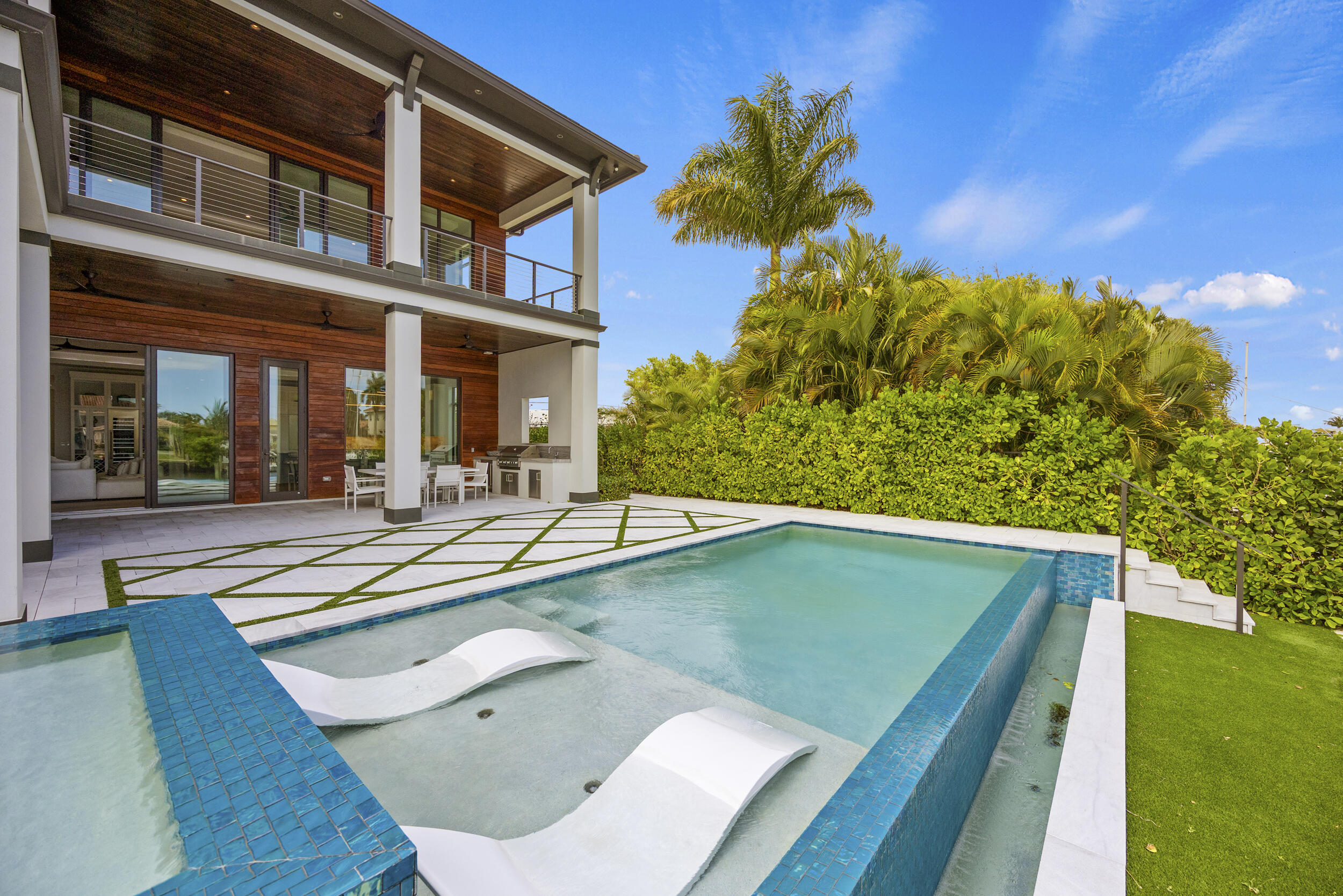736 Lagoon, North Palm Beach FL 33408
