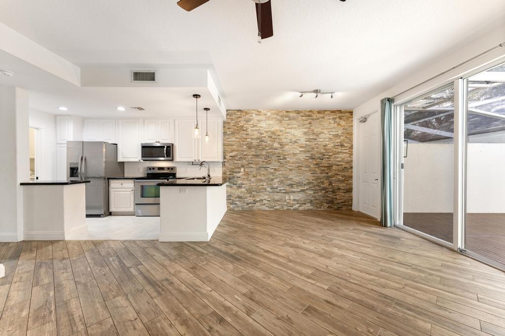 180 Freeport, Jupiter FL 33458