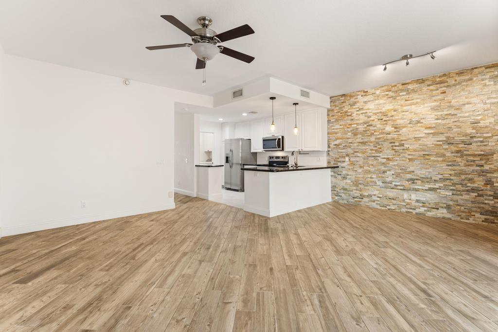 180 Freeport, Jupiter FL 33458