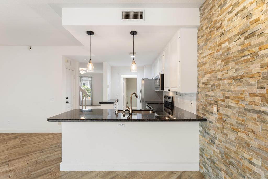 180 Freeport, Jupiter FL 33458