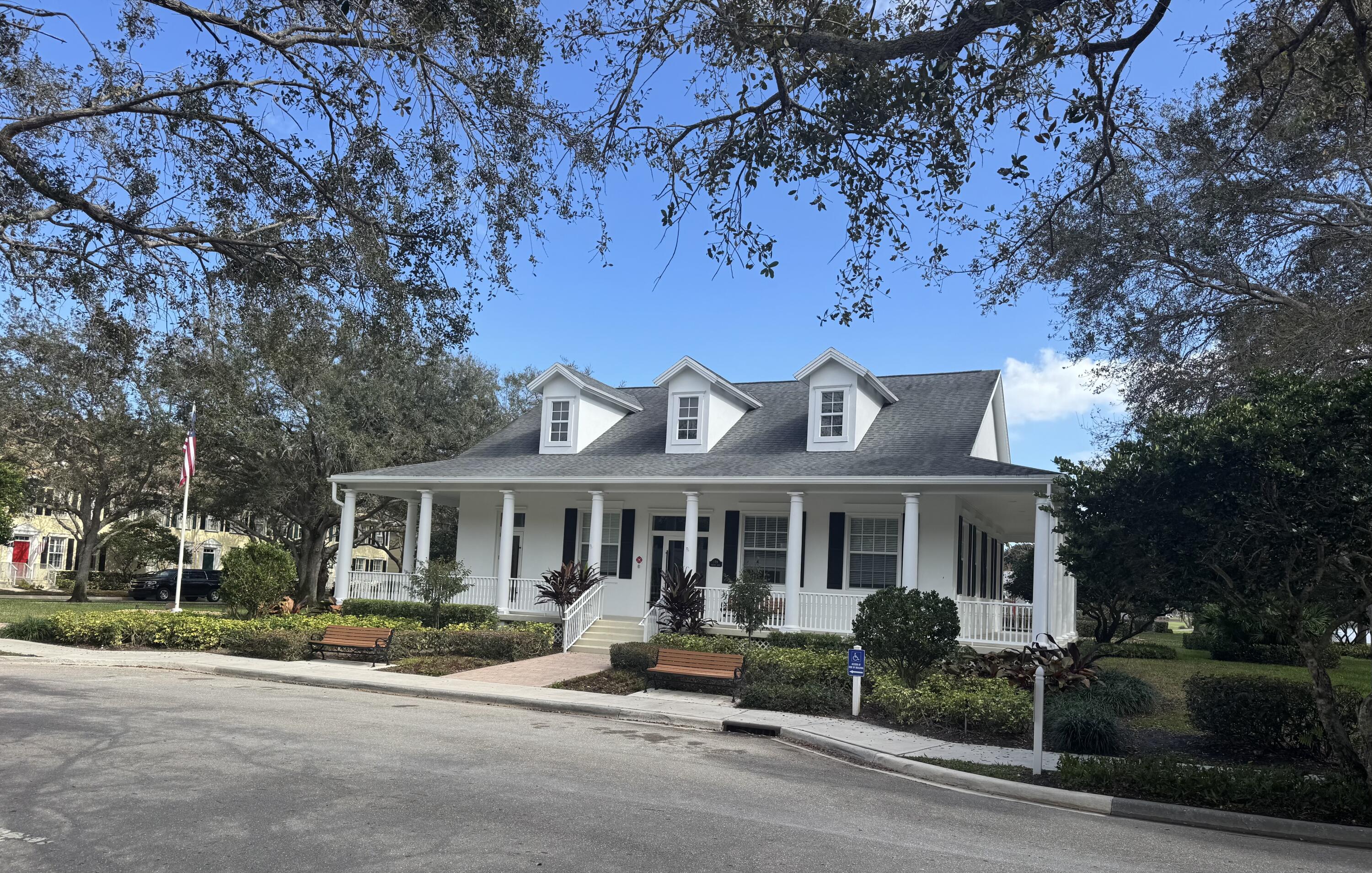 180 Freeport, Jupiter FL 33458