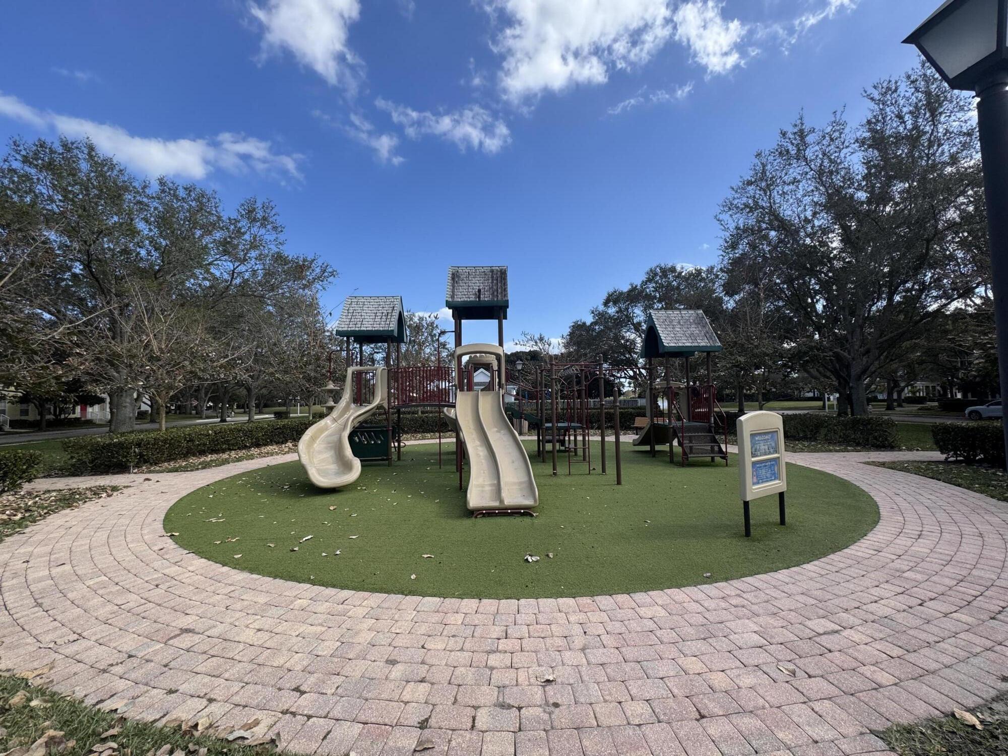 180 Freeport, Jupiter FL 33458