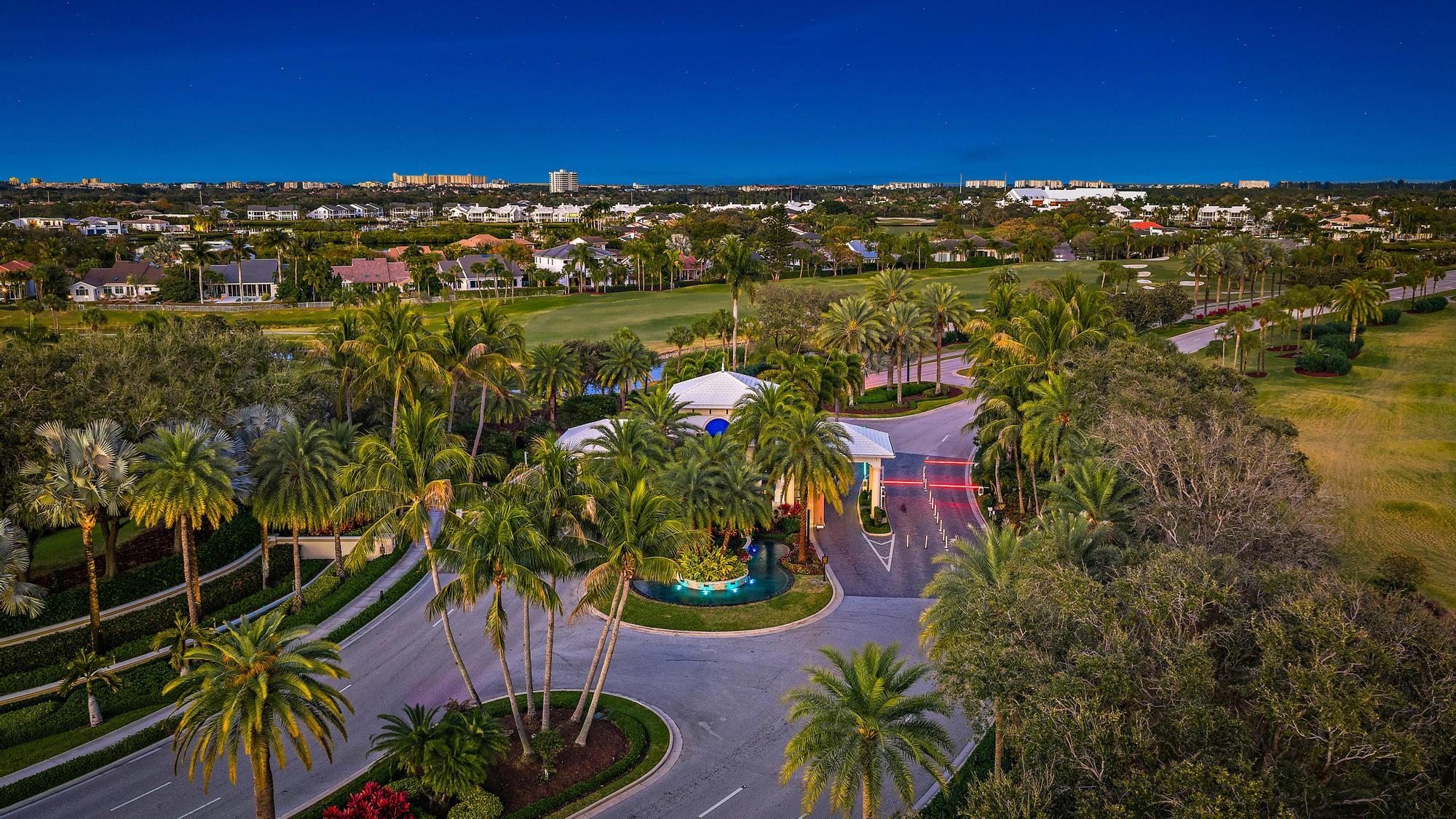 217 Commodore, Jupiter FL 33477