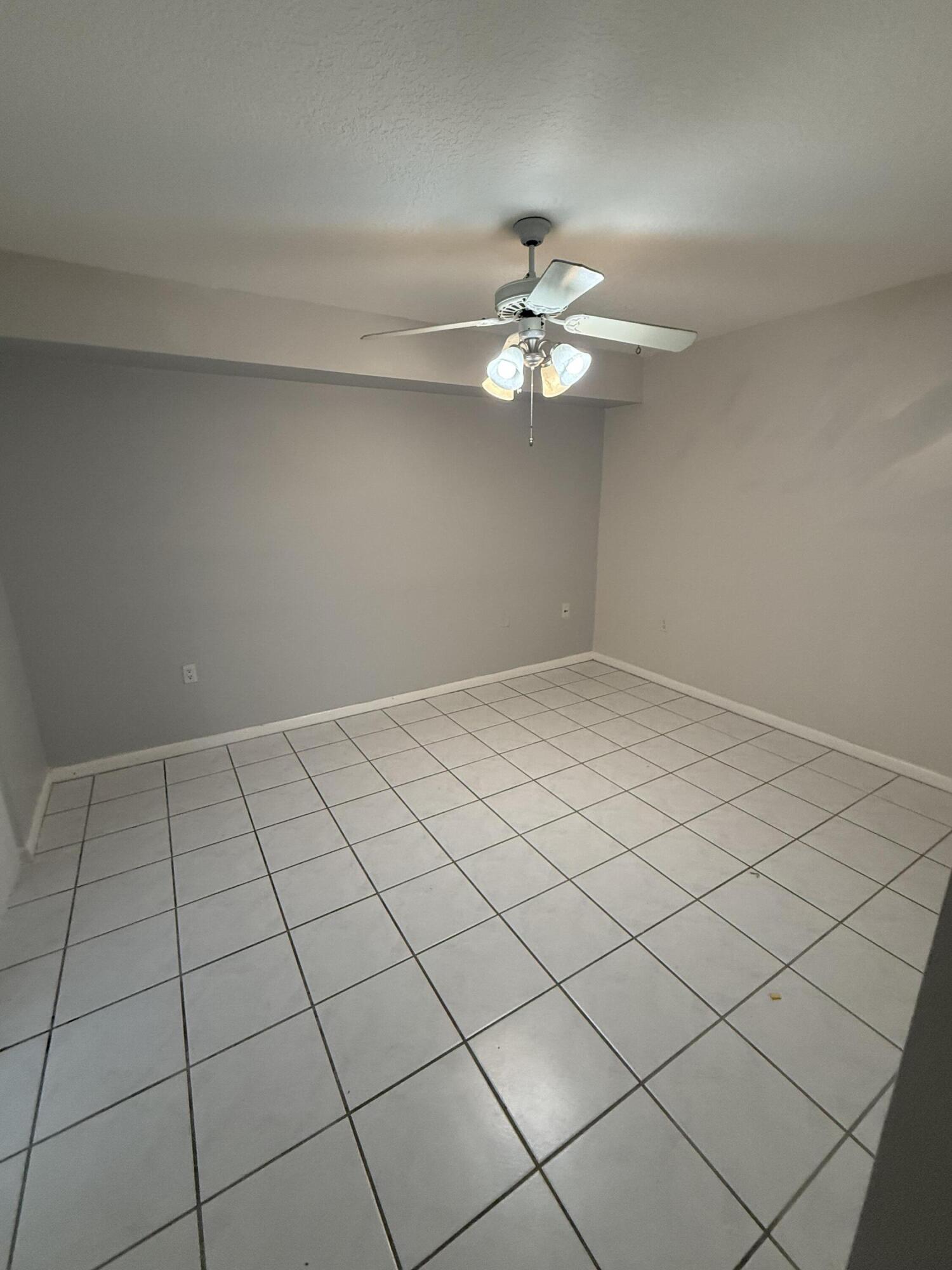1215 12th, Palm Beach Gardens FL 33418