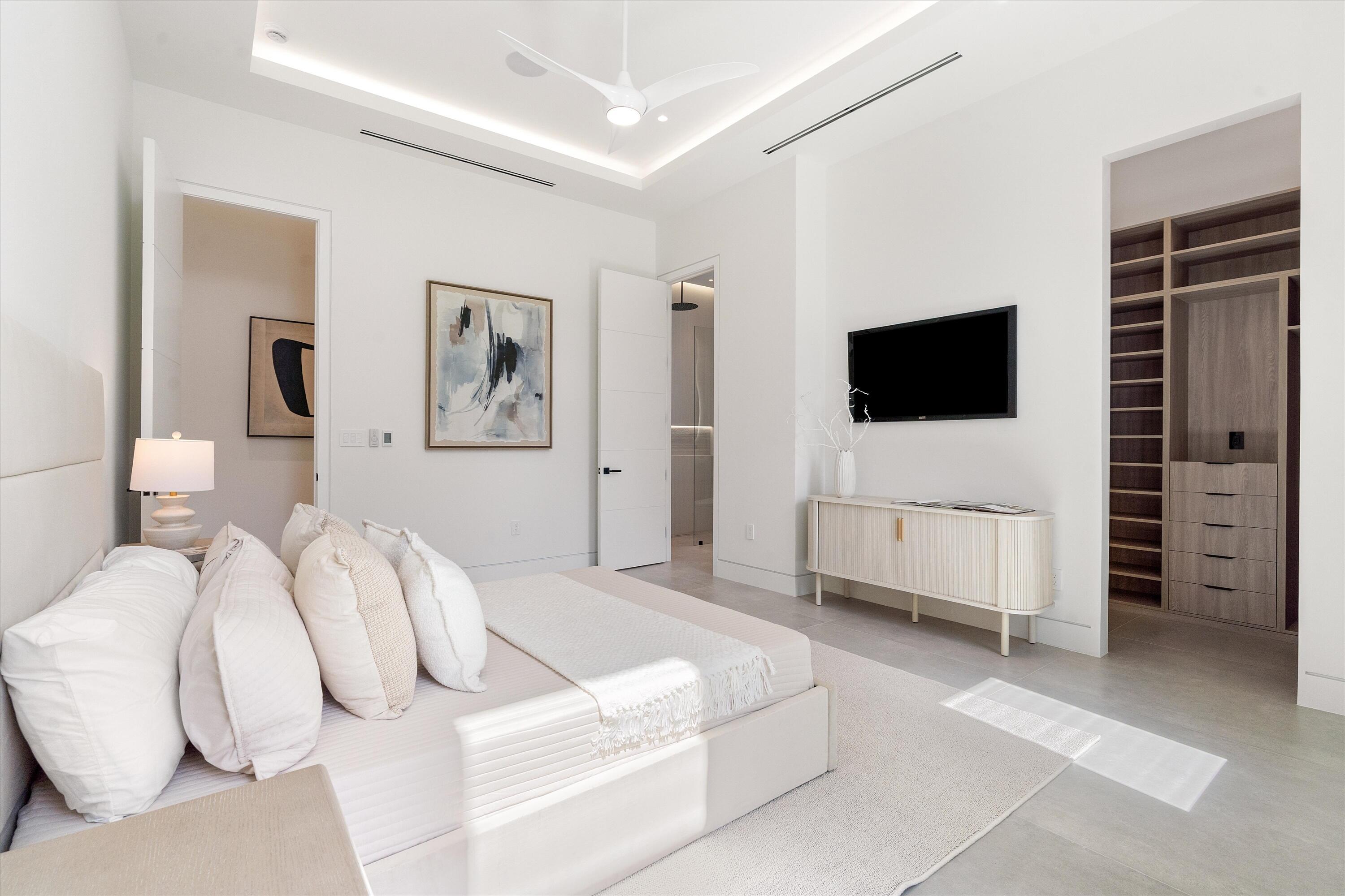 505 SE Atlantic, Lantana FL 33462
