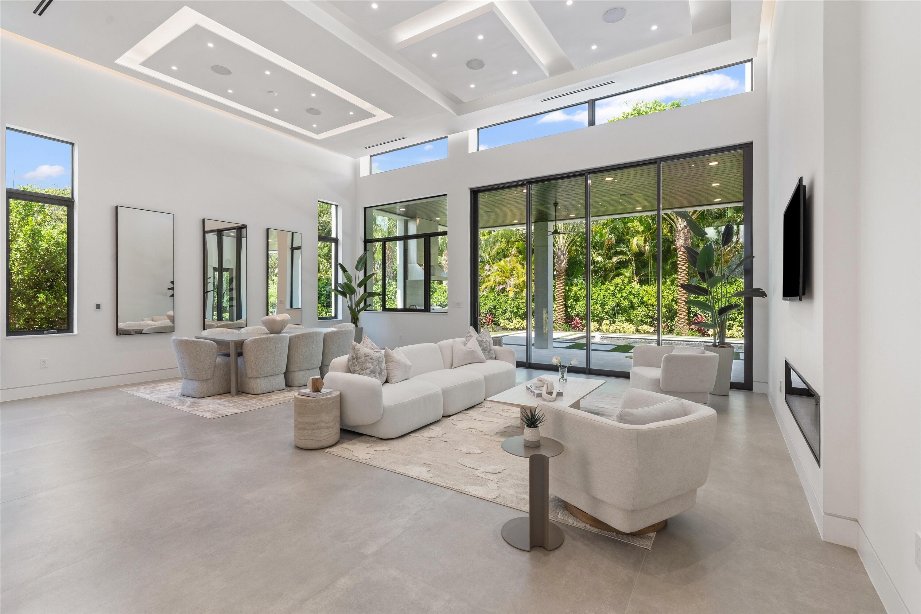 505 SE Atlantic, Lantana FL 33462