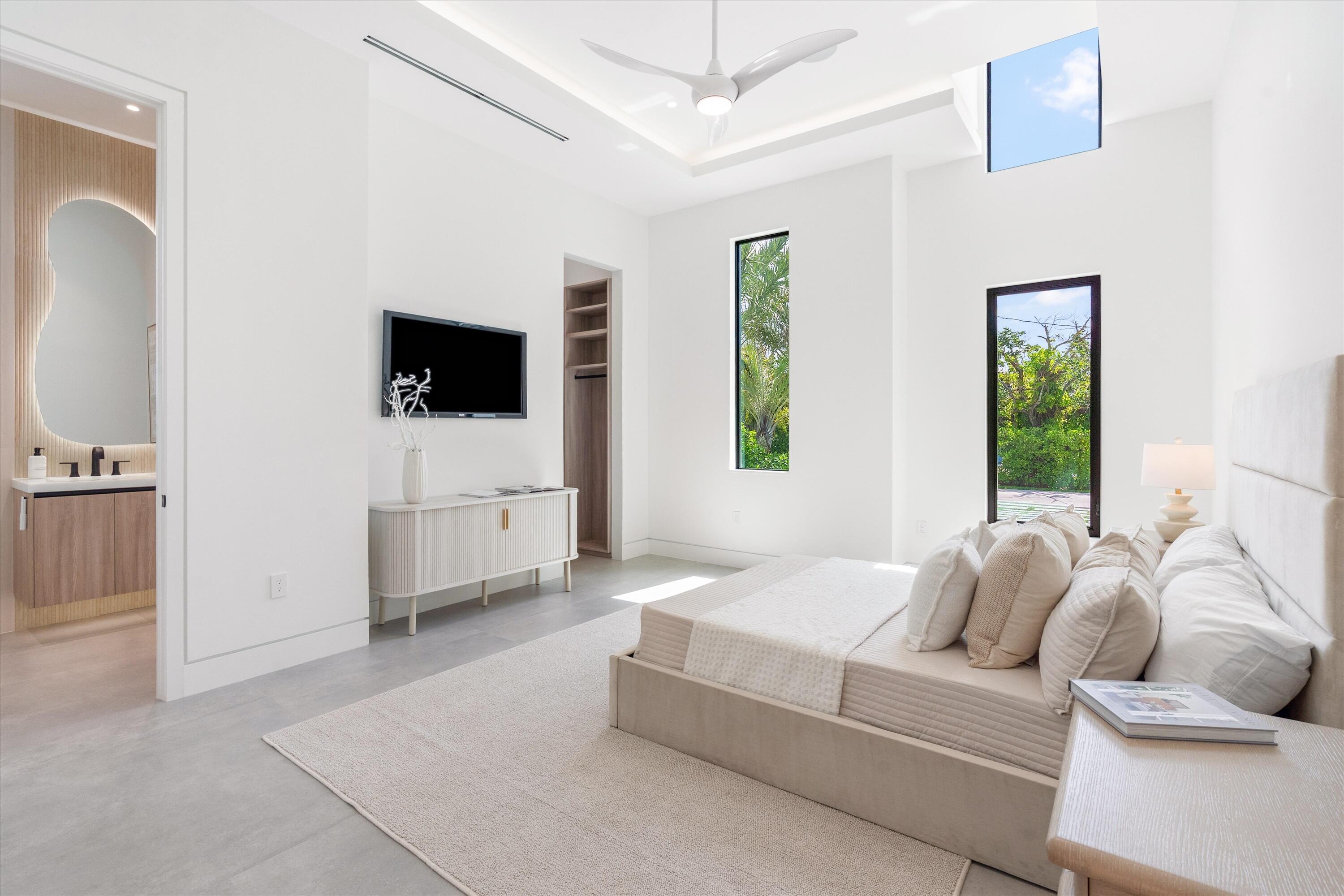 505 SE Atlantic, Lantana FL 33462