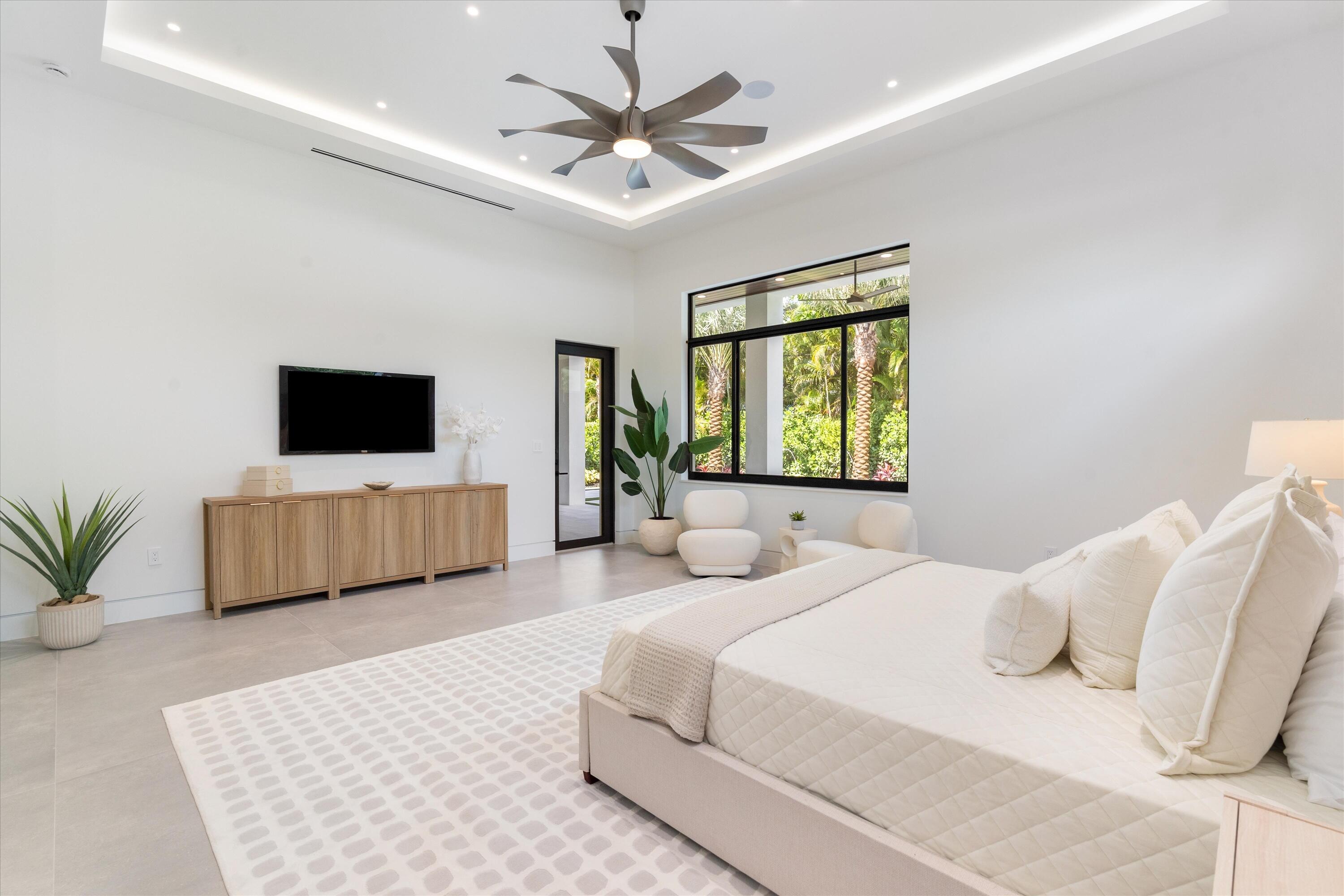 505 SE Atlantic, Lantana FL 33462