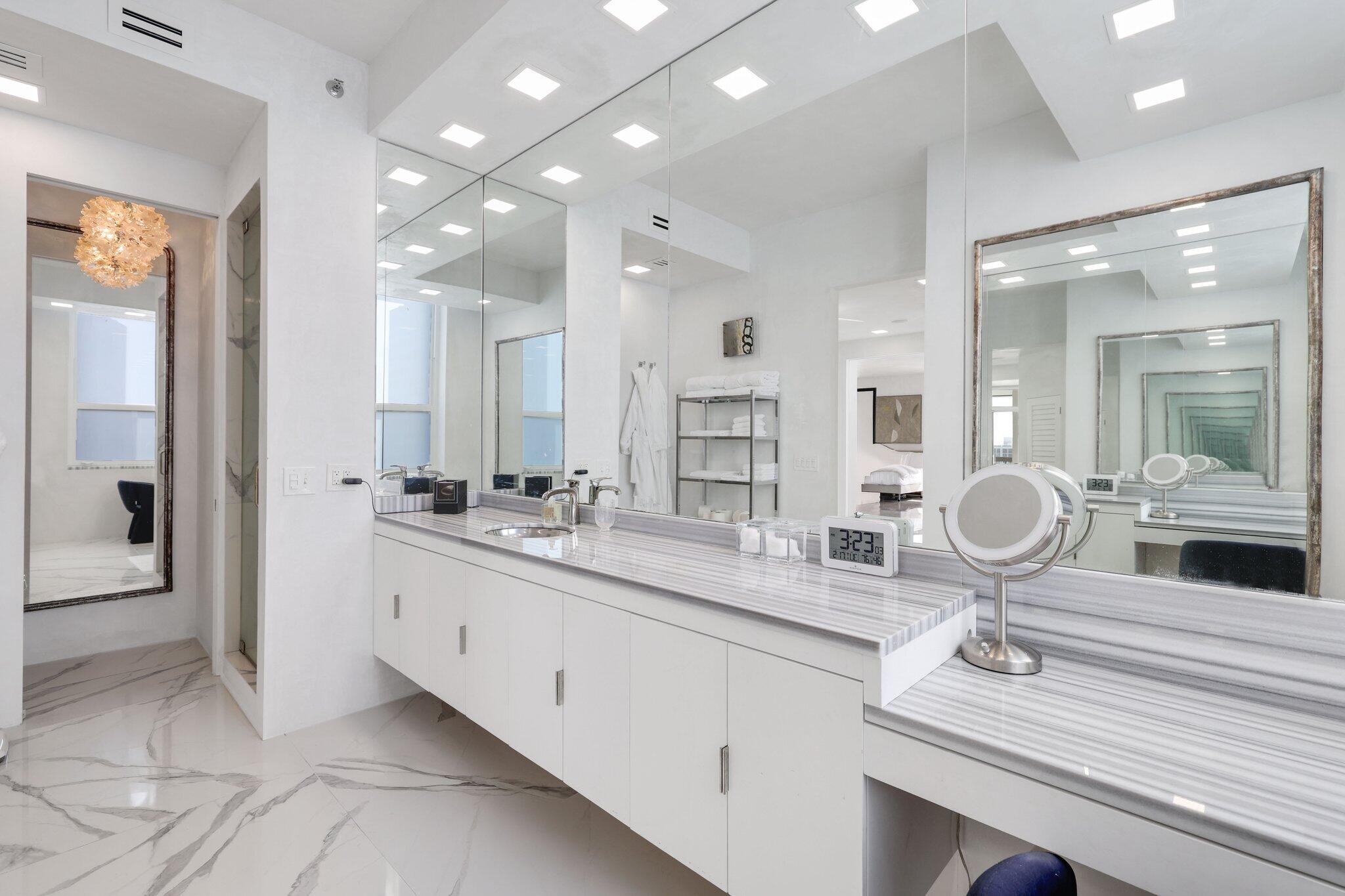 19750 Beach #7050, Jupiter FL 33469