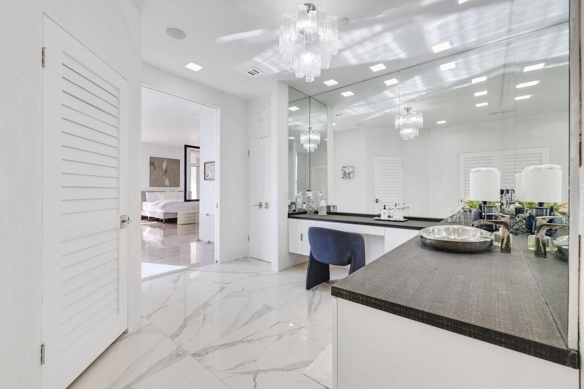 19750 Beach #7050, Jupiter FL 33469