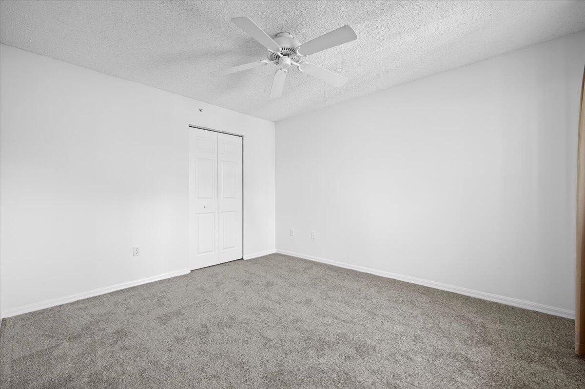 200 Crestwood #211, Royal Palm Beach FL 33411
