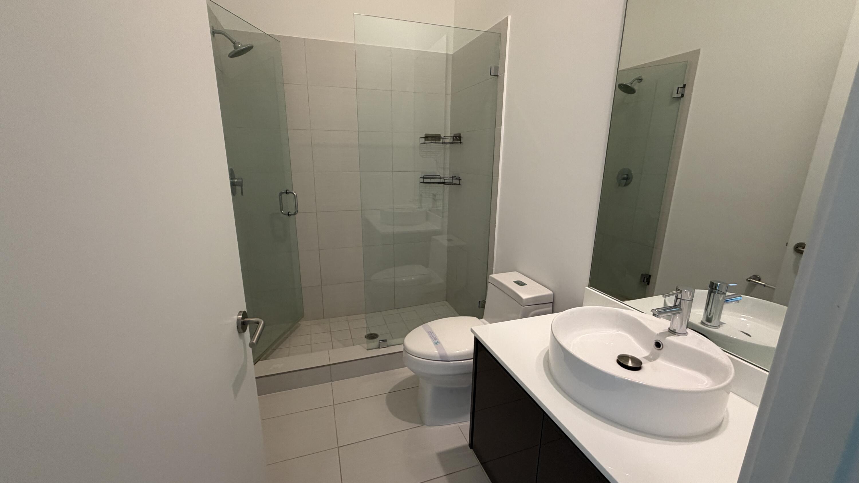 31 SE 6th #2708, Miami FL 33131