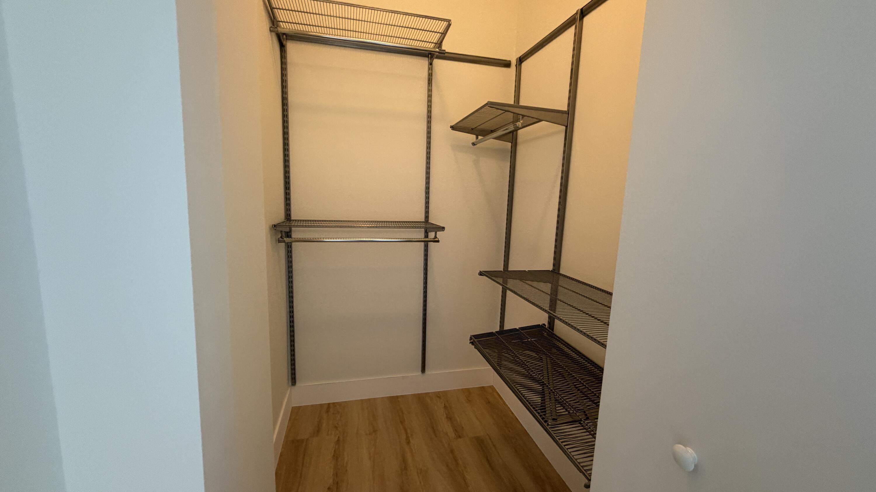 31 SE 6th #2708, Miami FL 33131