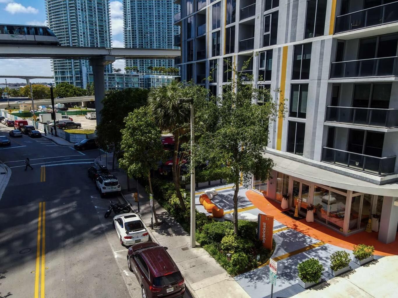 31 SE 6th #2708, Miami FL 33131