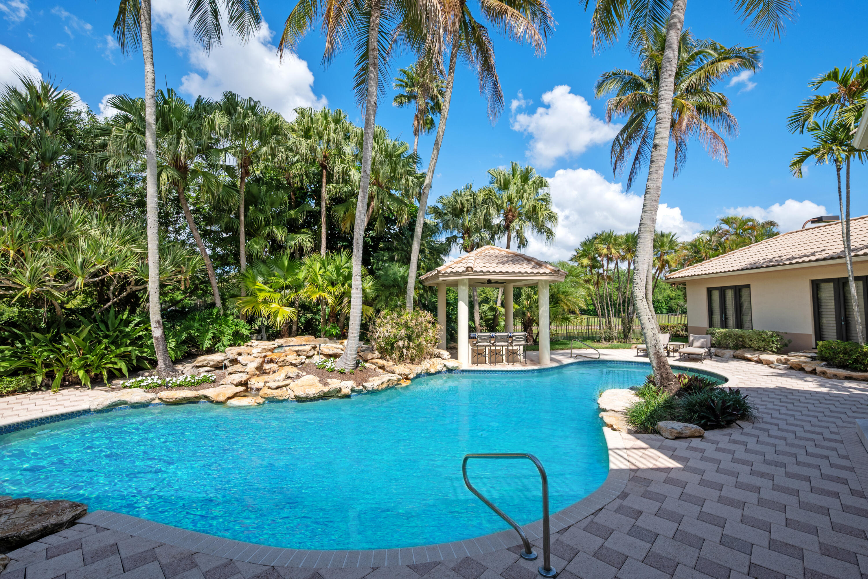 18800 Long Lake, Boca Raton FL 33496